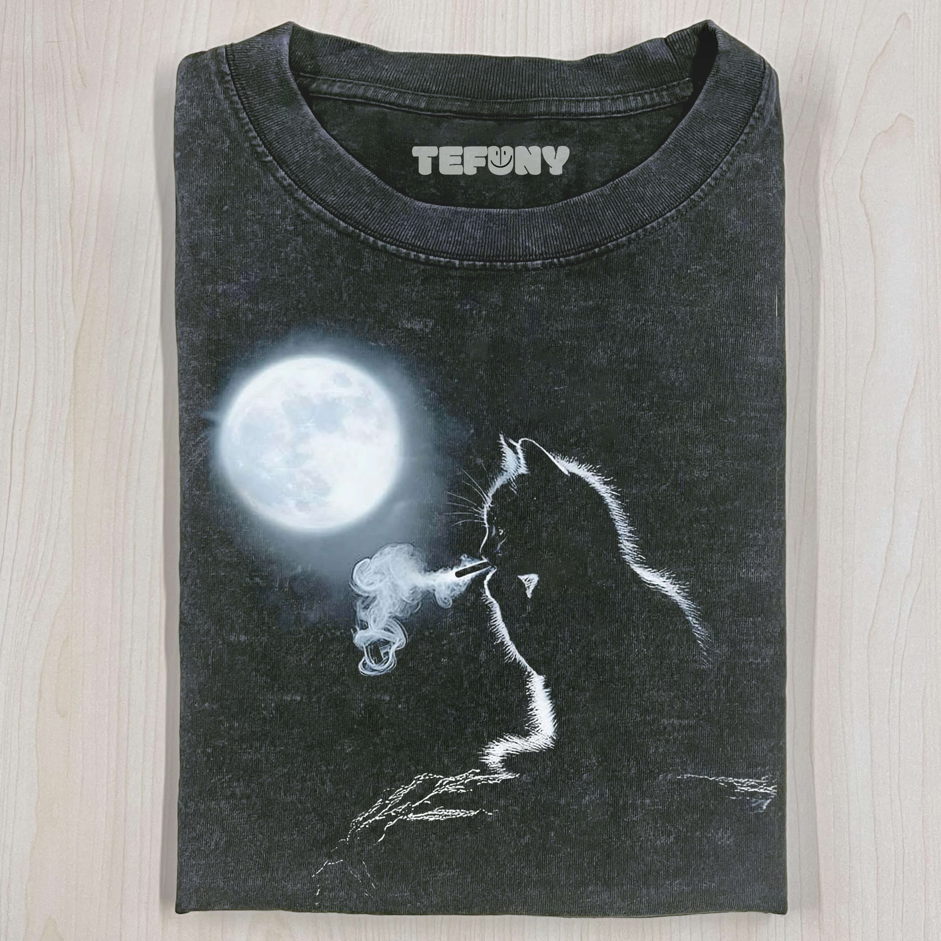 SMOKING CAT IN THE MOONLIGHT T-SHIRT