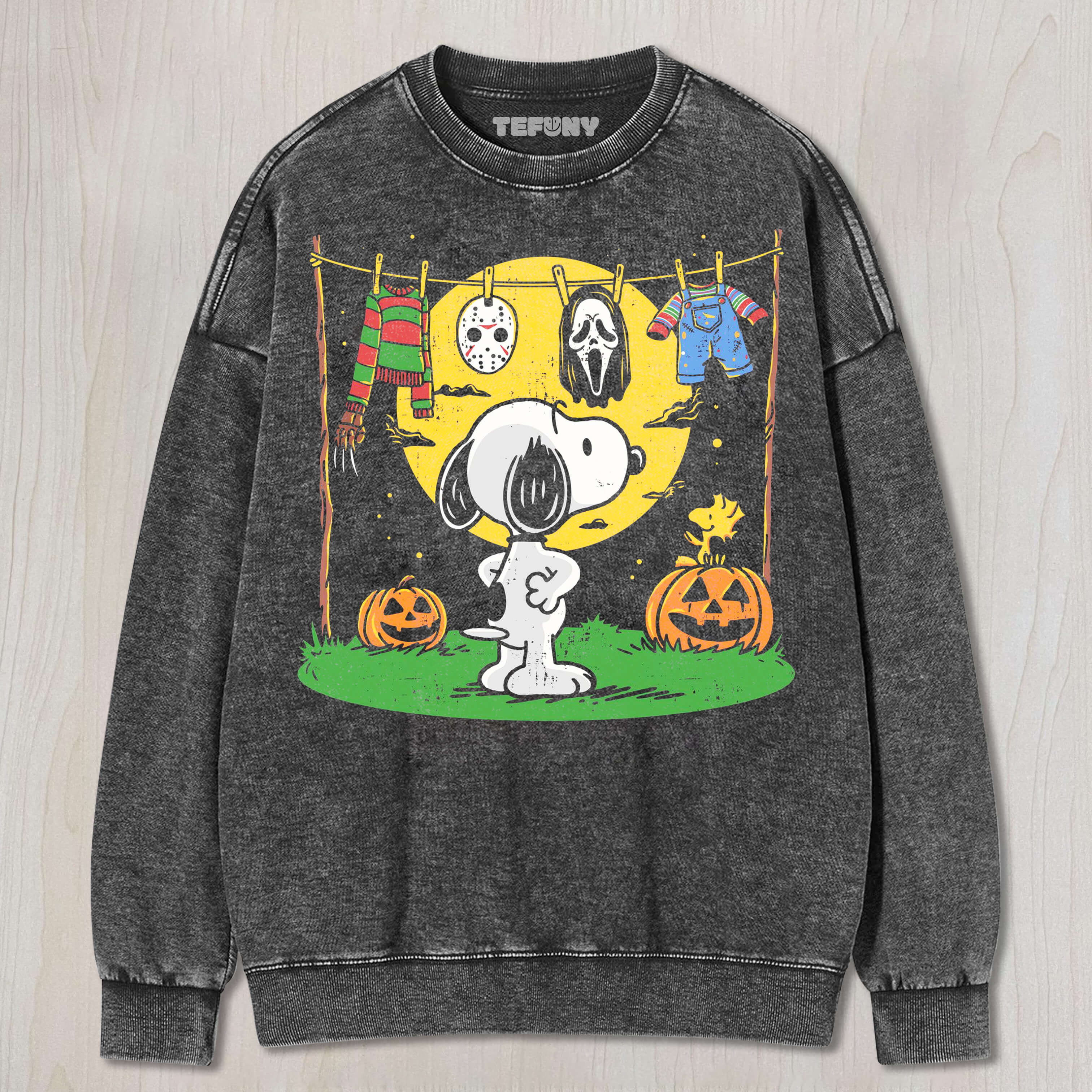 SNOOPY HANGS OUT THE KILLER'S CLOTHES T-SHIRT