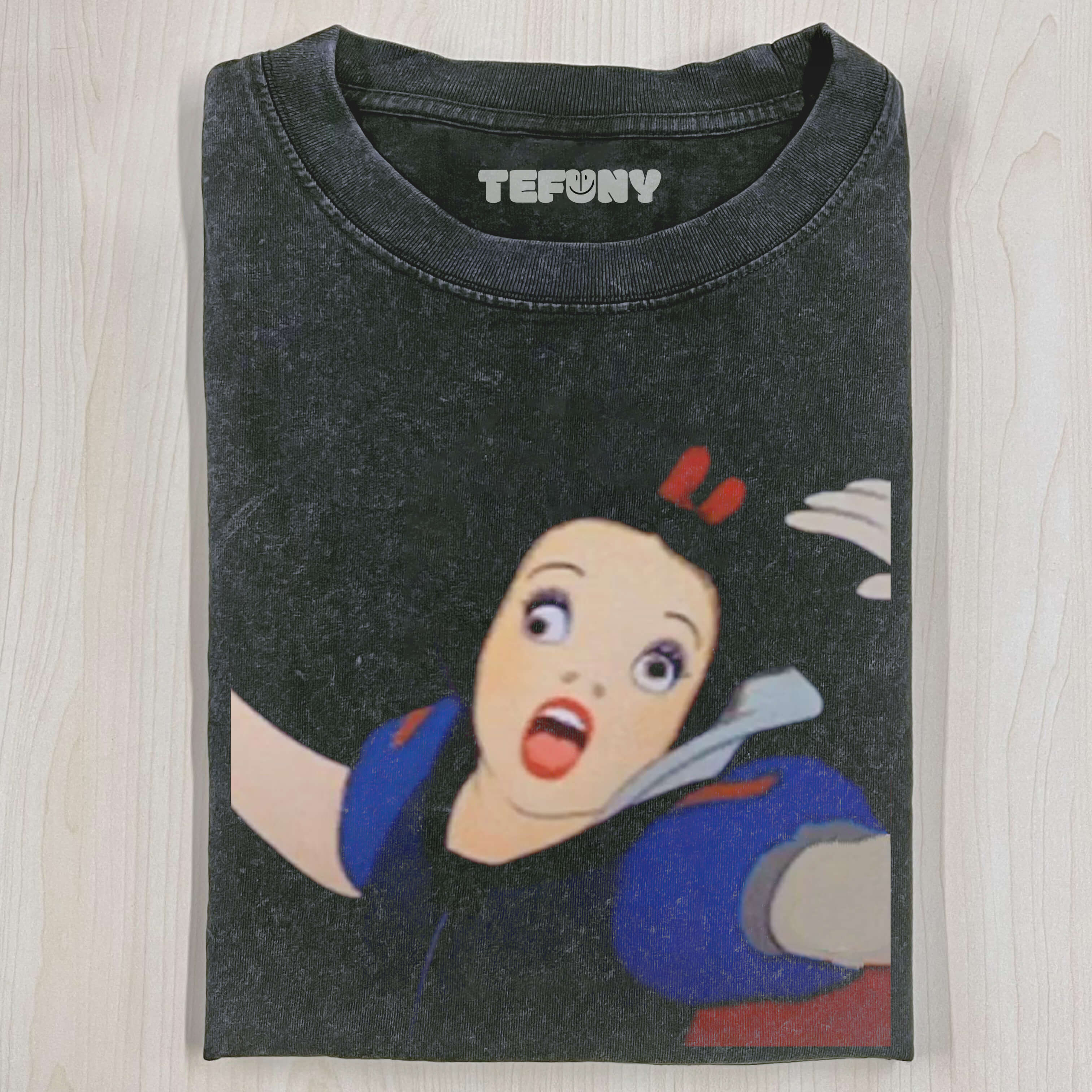 SNOW WHITE'S FEROCIOUS EXPRESSION T-SHIRT