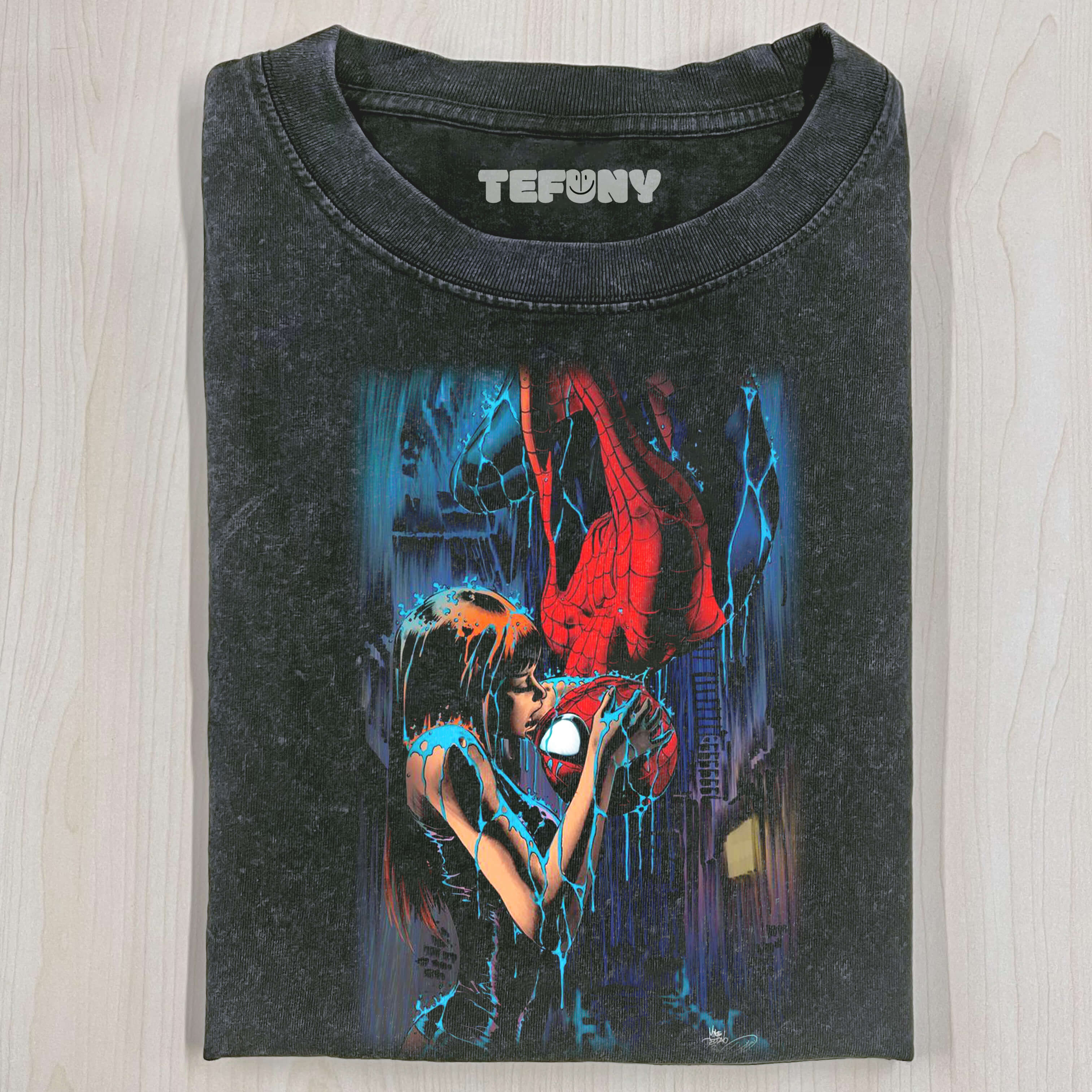 SPIDER-MAN KISSES MARY JANE WATSON T-SHIRT