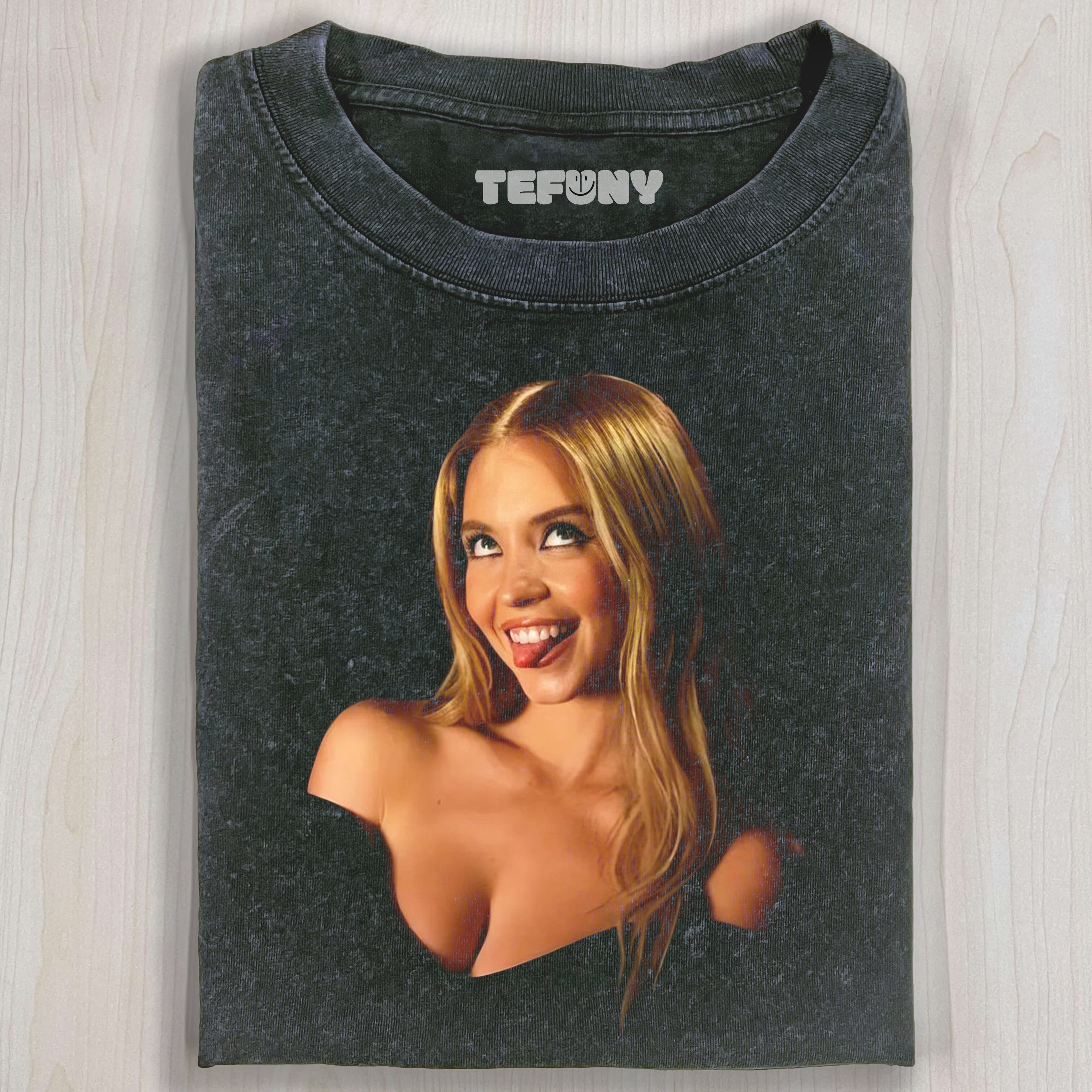 SYDNEY SWEENEY T-SHIRTS