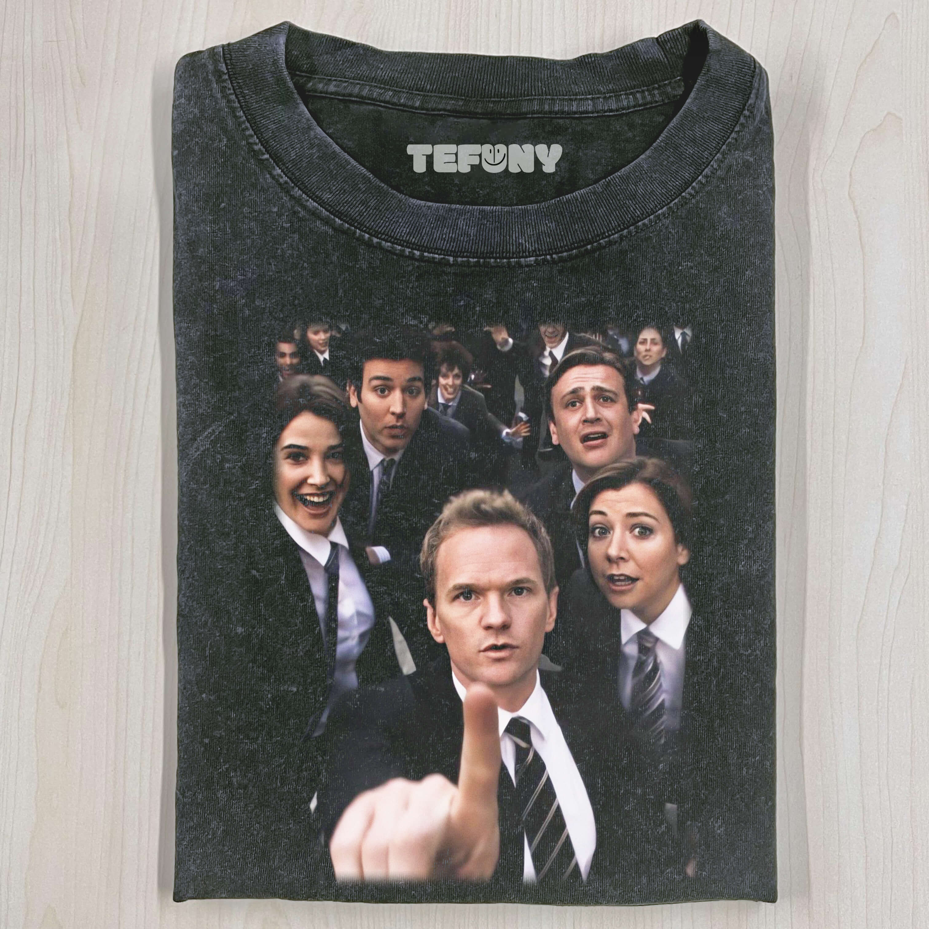 THE CHARACTERS IN HOW I MET YOUR MOTHER T-SHIRT