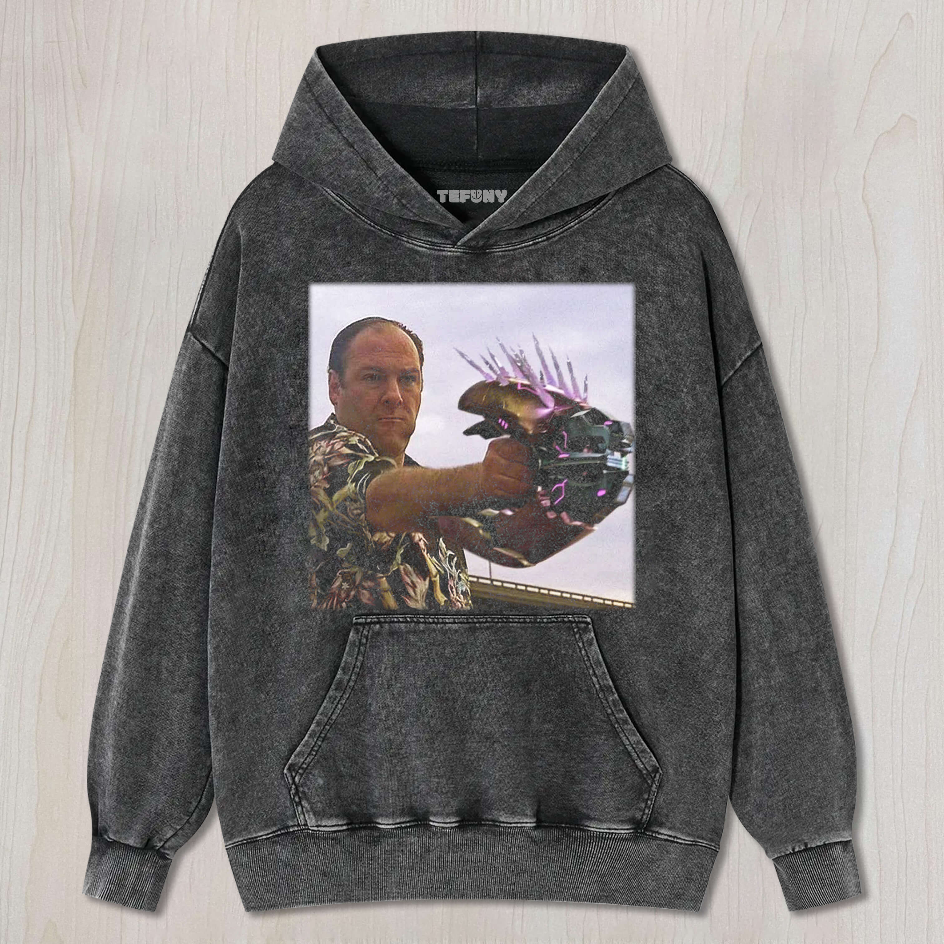 THE SOPRANOS TONY HOLDING A COVENANT TYPE-33 NEEDLER TEE & SWEAT & HOOD