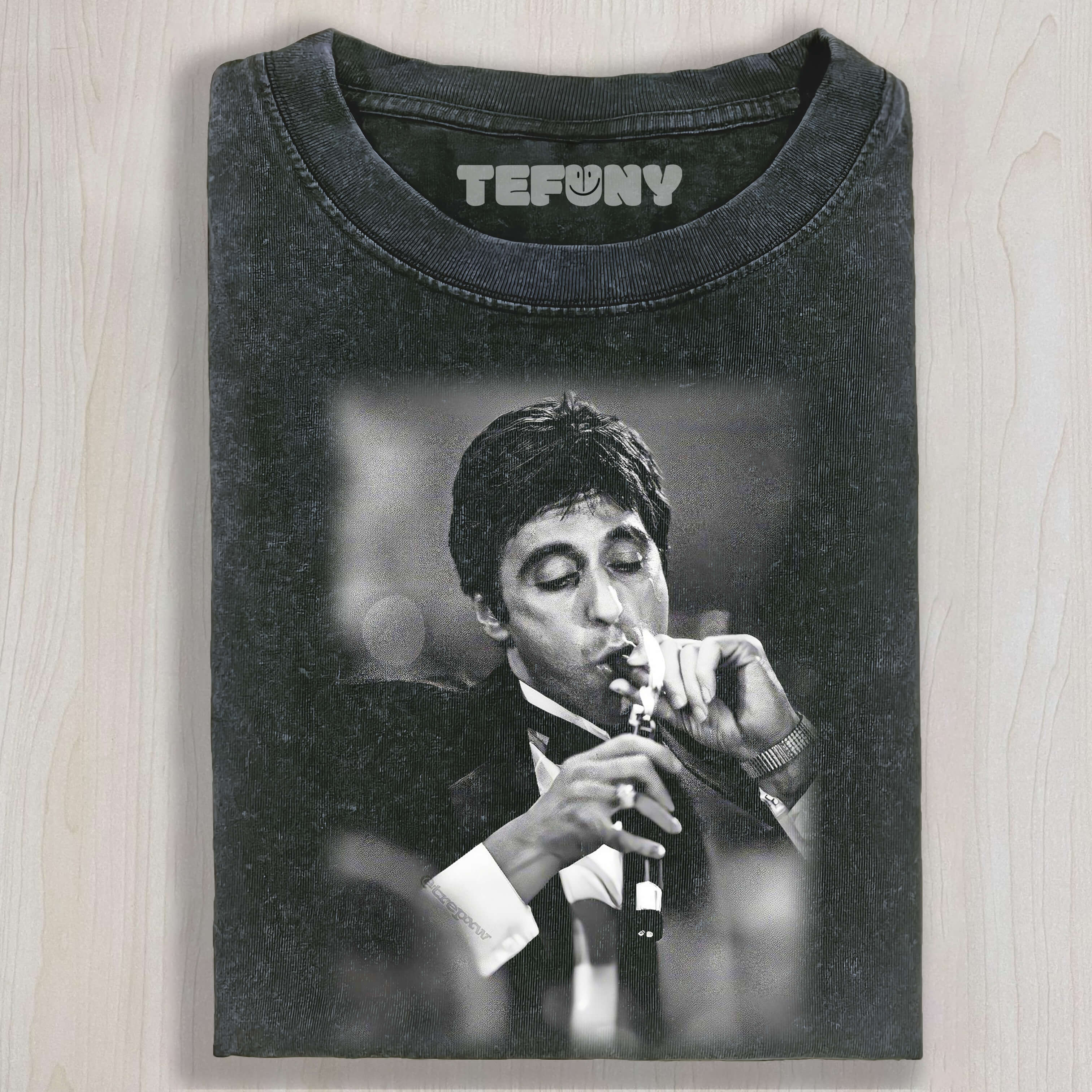 TONY MONTANA SMOKES V1 T-SHIRT