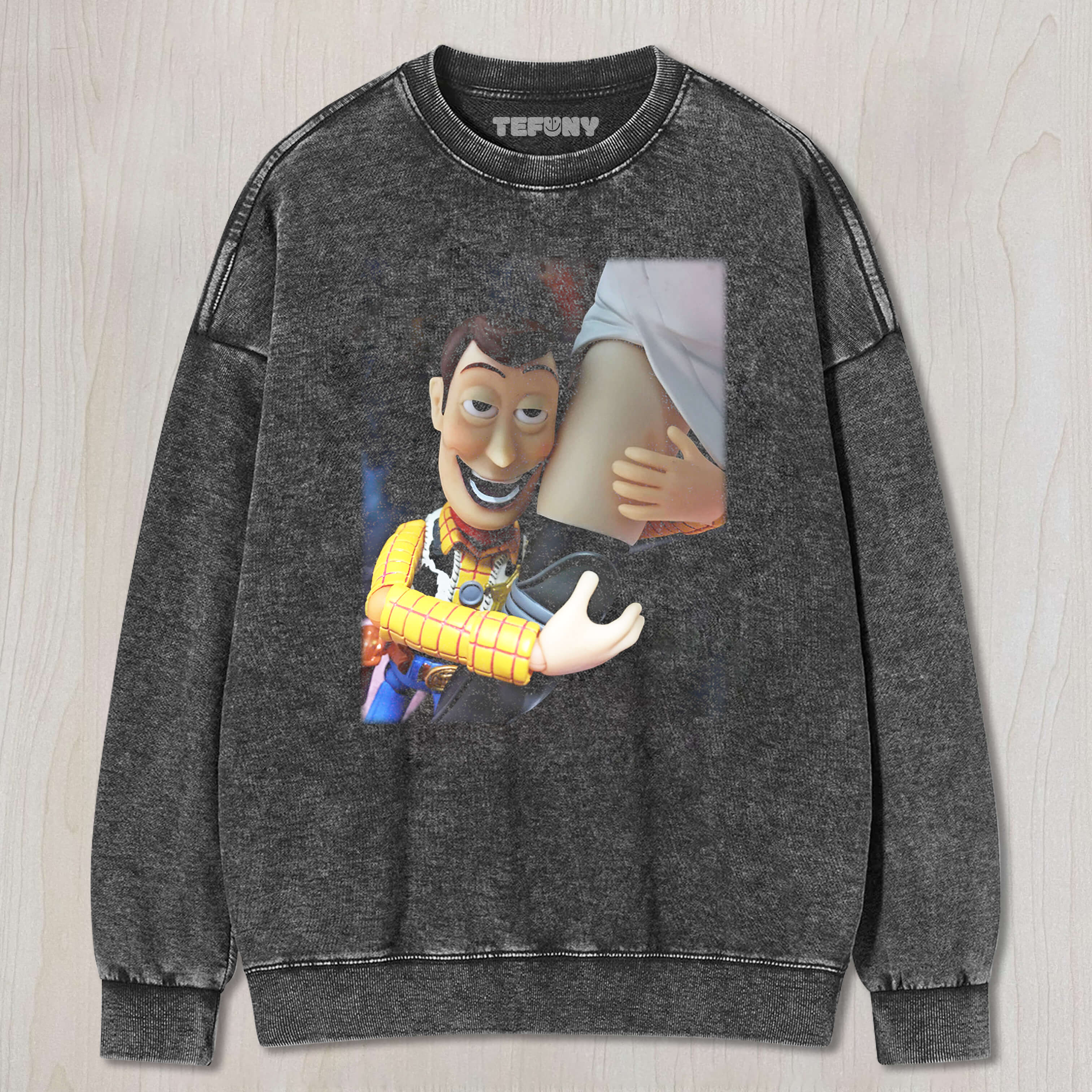 TOY STORY WOODY HUGGING ONE LEG TEE & SWEAT & HOOD