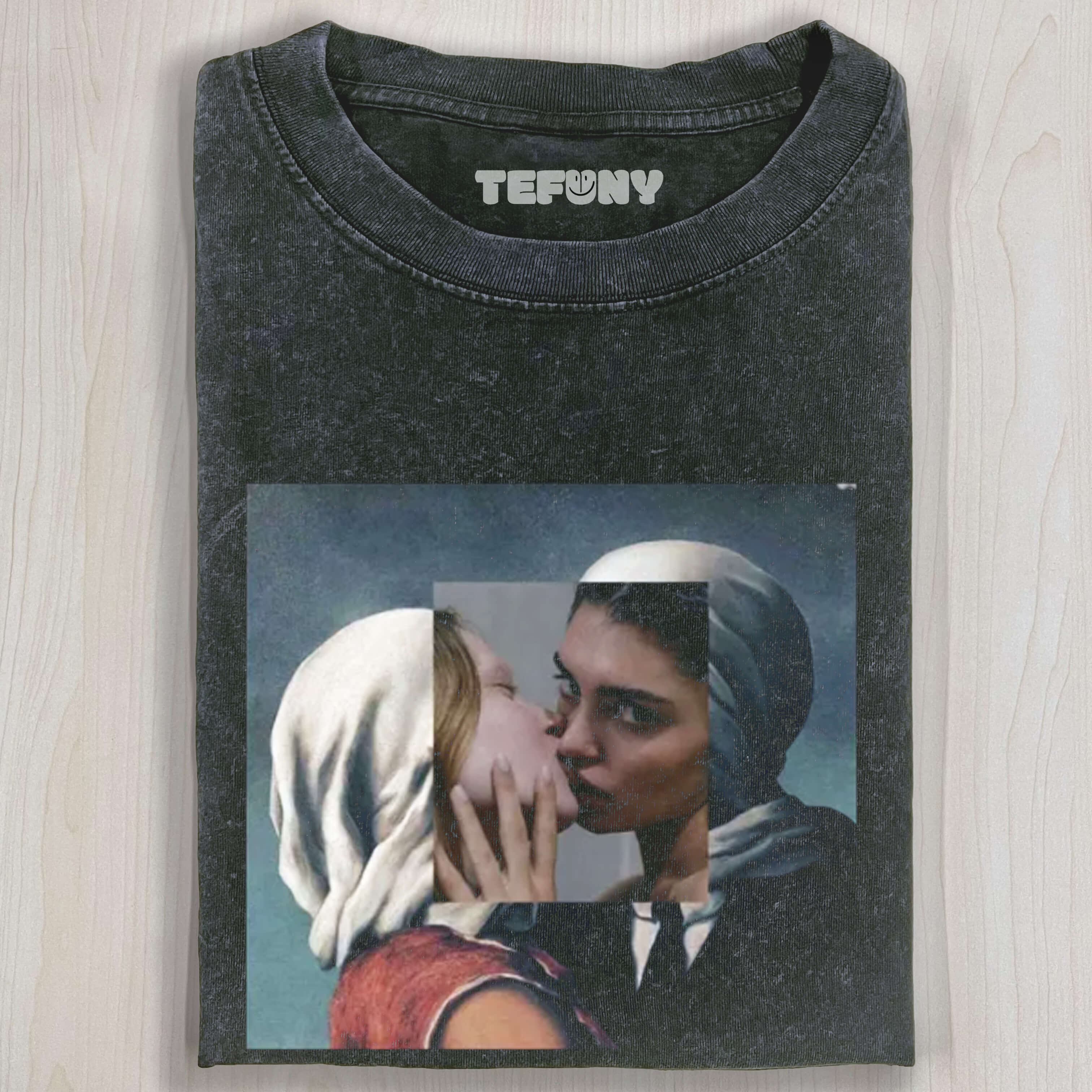 The Forbidden Kiss T-SHIRT