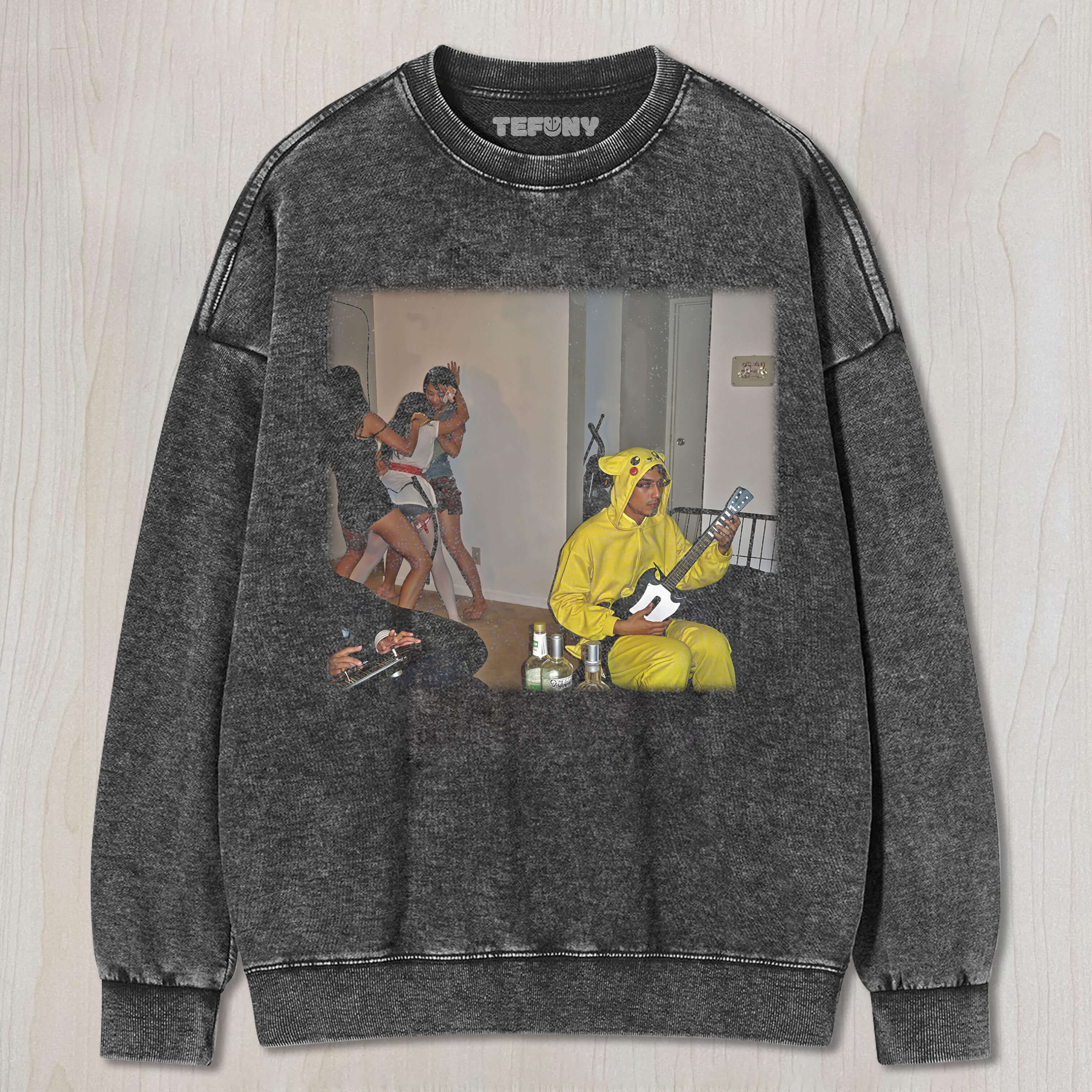 WEIRD PARTY T-SHIERT