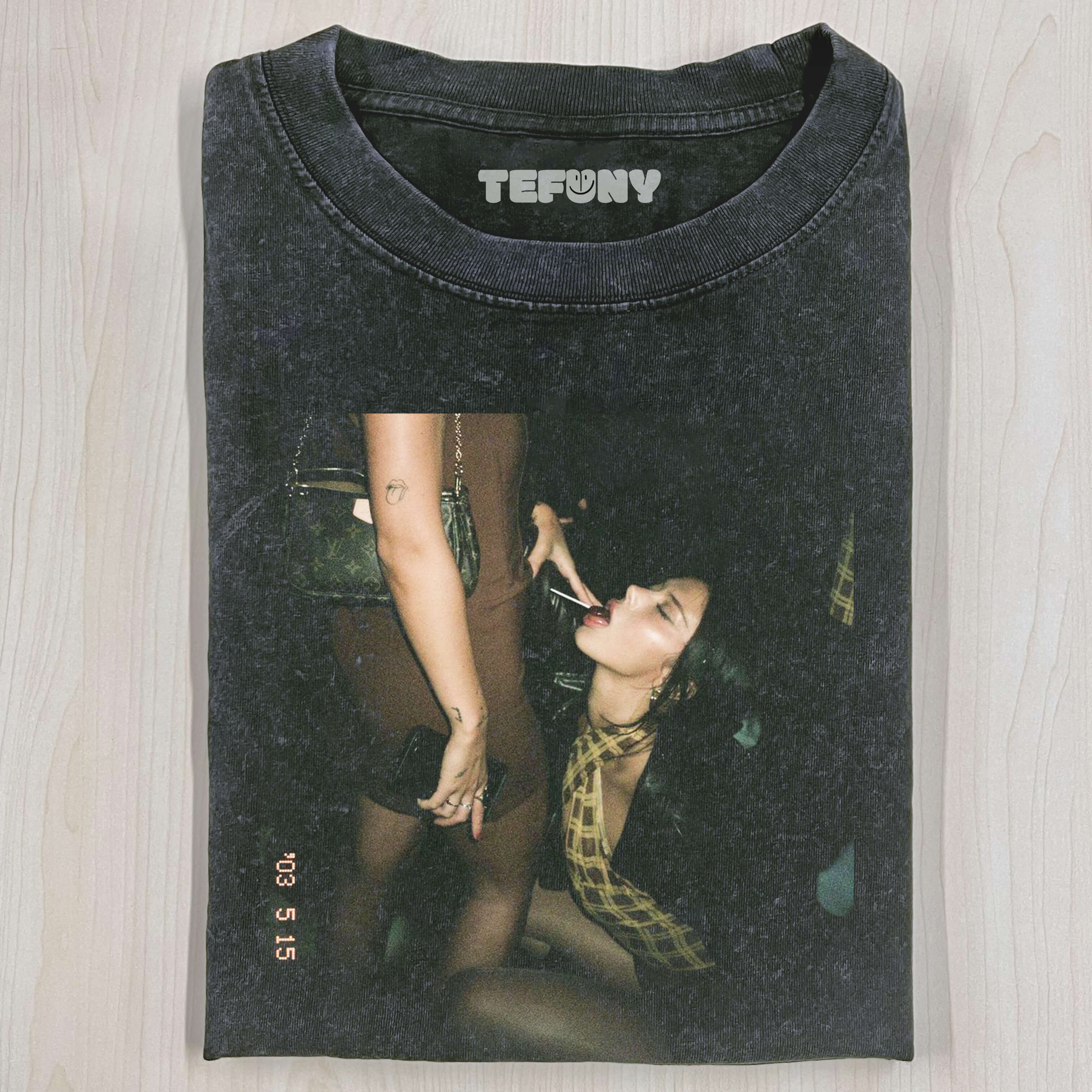 WOMAN EATING LOLLIPOP T-SHIRT