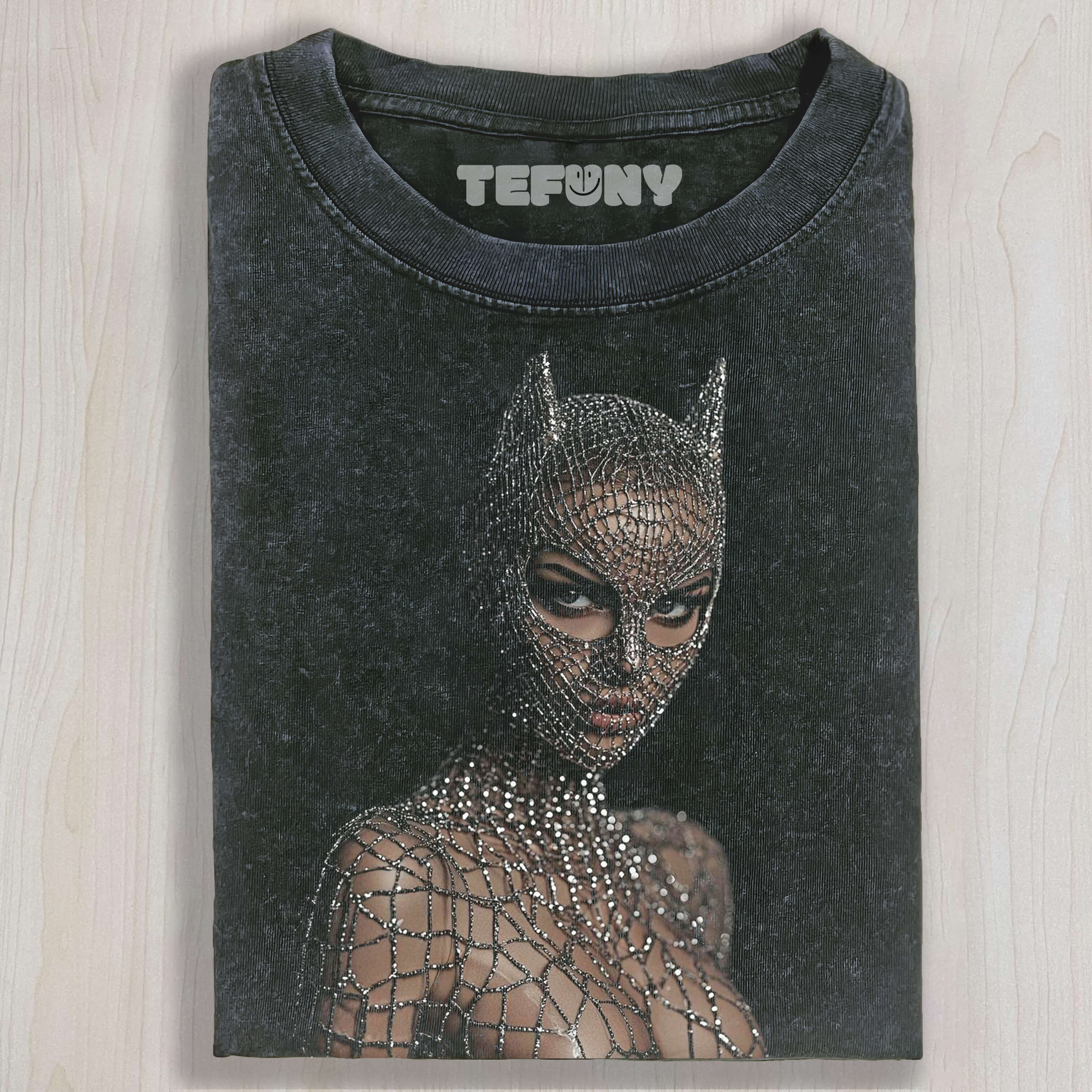 WOMAN IN DRESS T-SHIRT