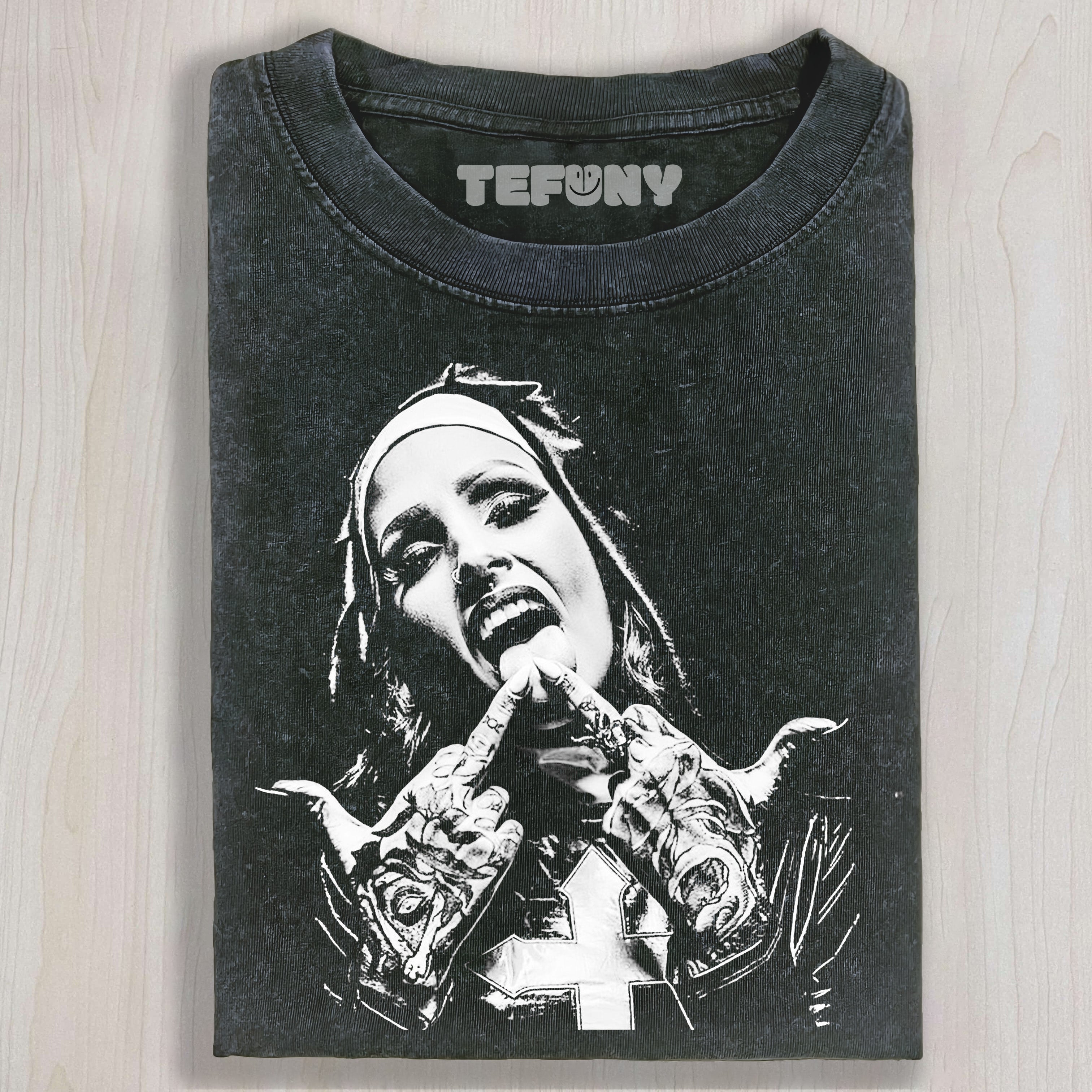 WOMAN LICKING HER FINGERS T-SHIRT