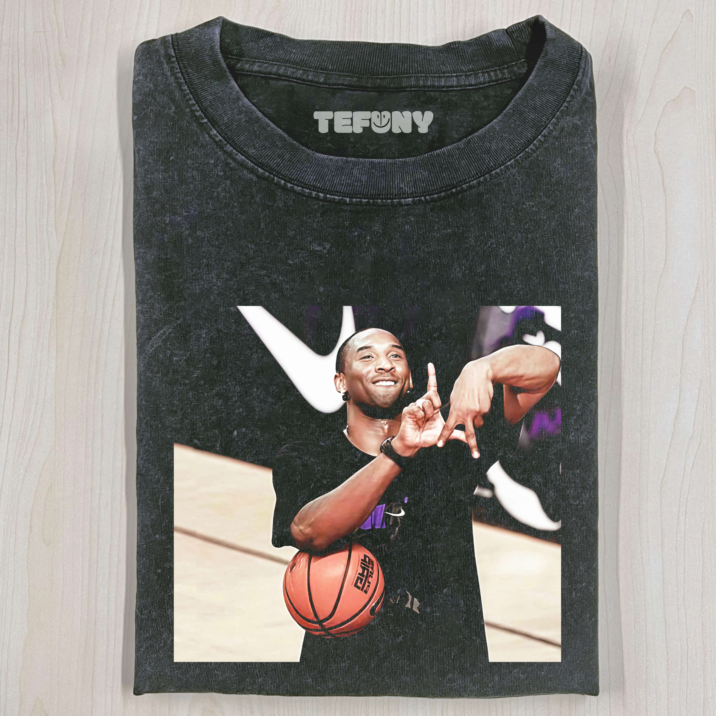 LOVELY KOBE BRYANT T-SHIRT