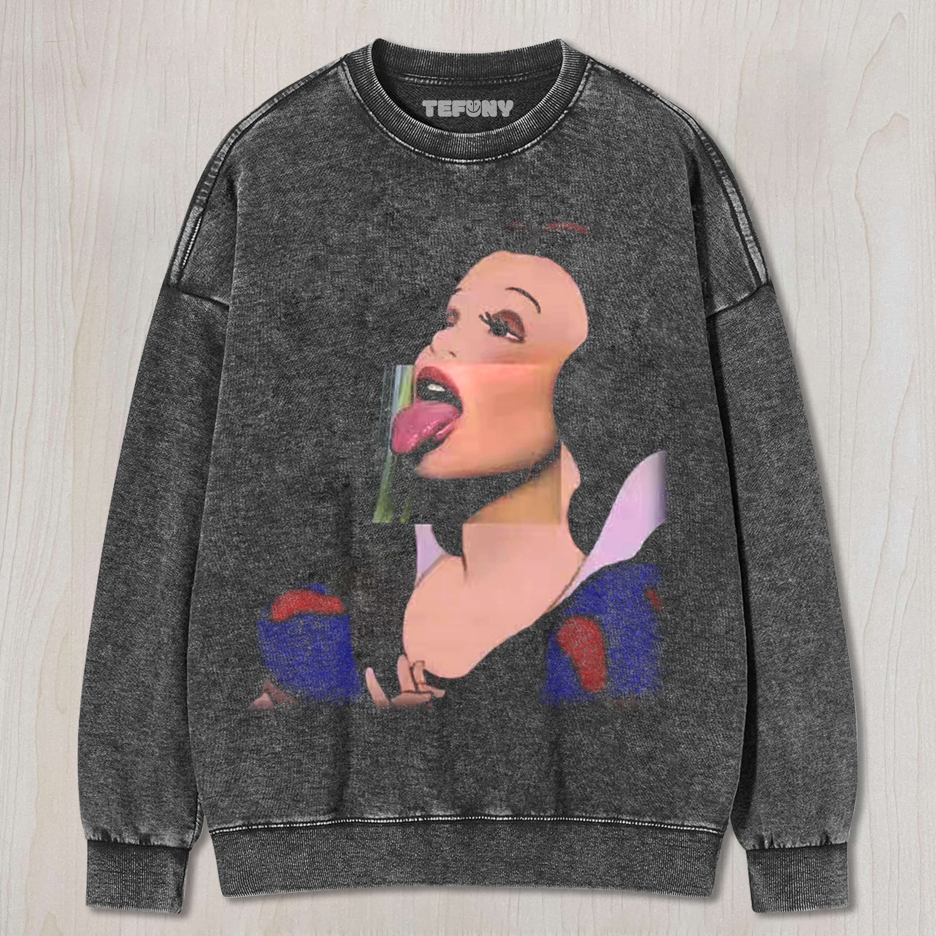 SNOW WHITE V12 T-SHIRT