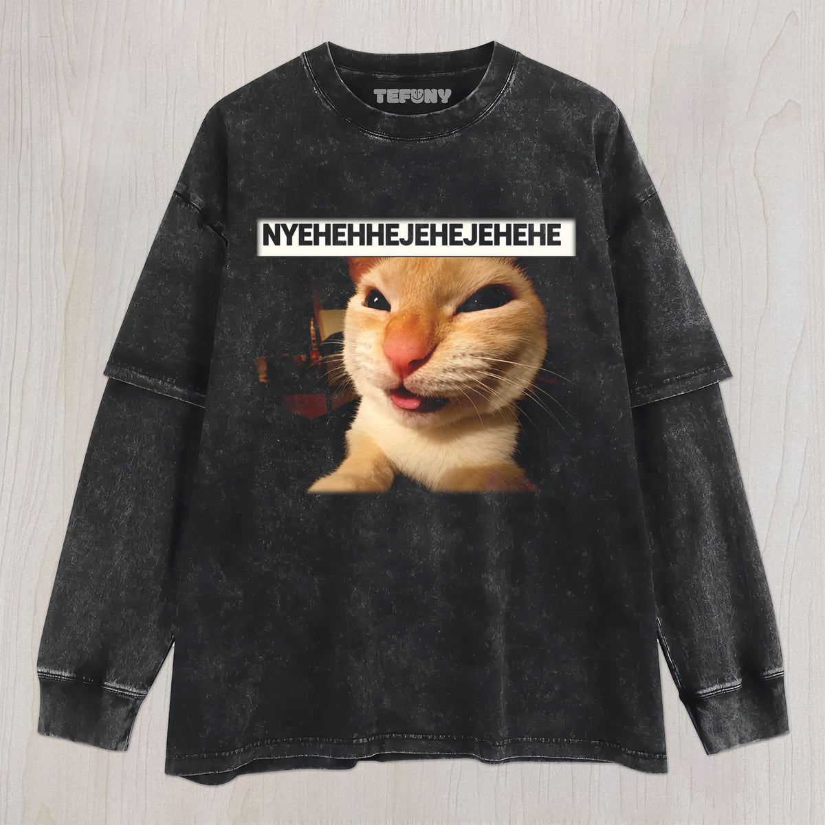 NYEHE CAT T-SHIRT