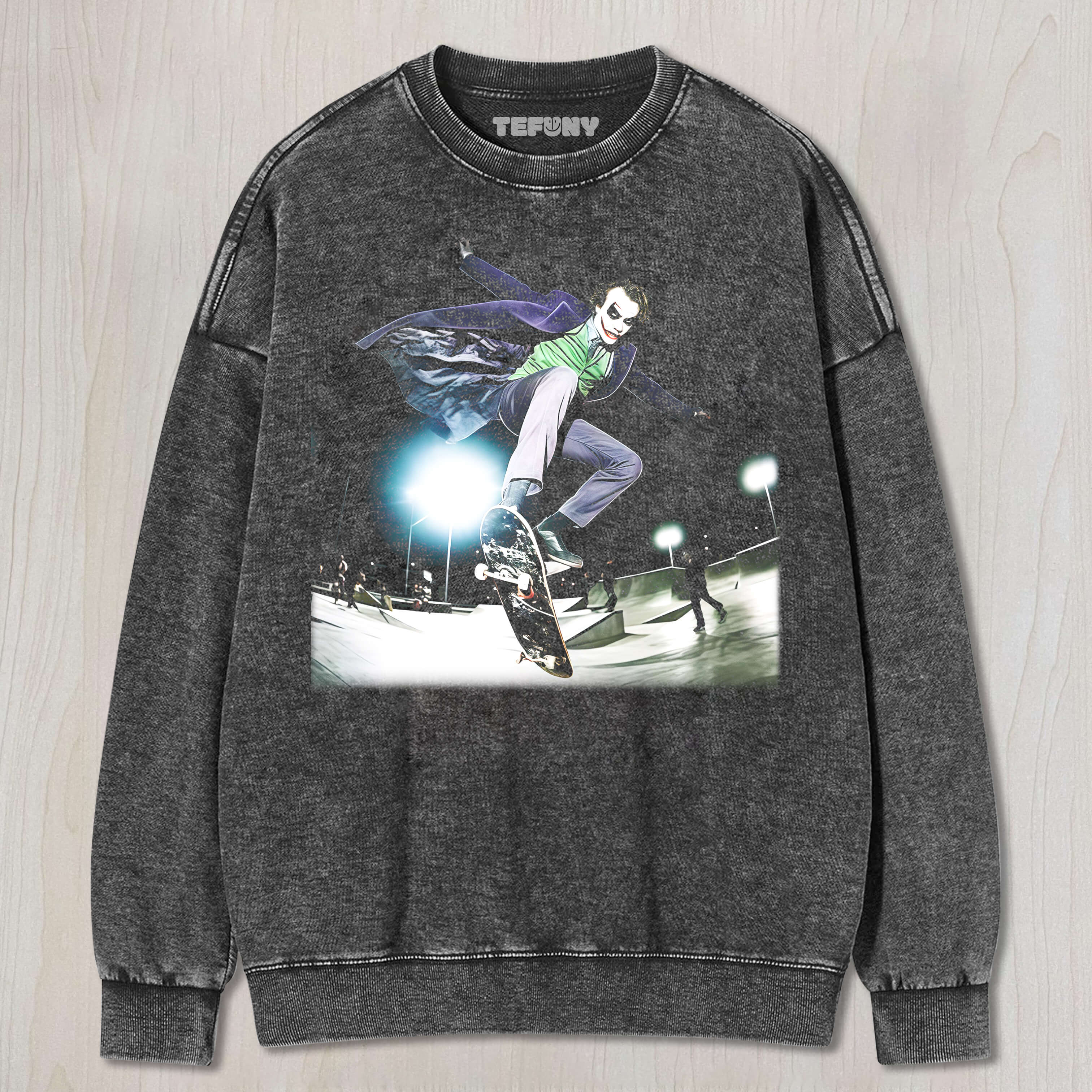 JOKER ON SKATEBOARD T-SHIRT