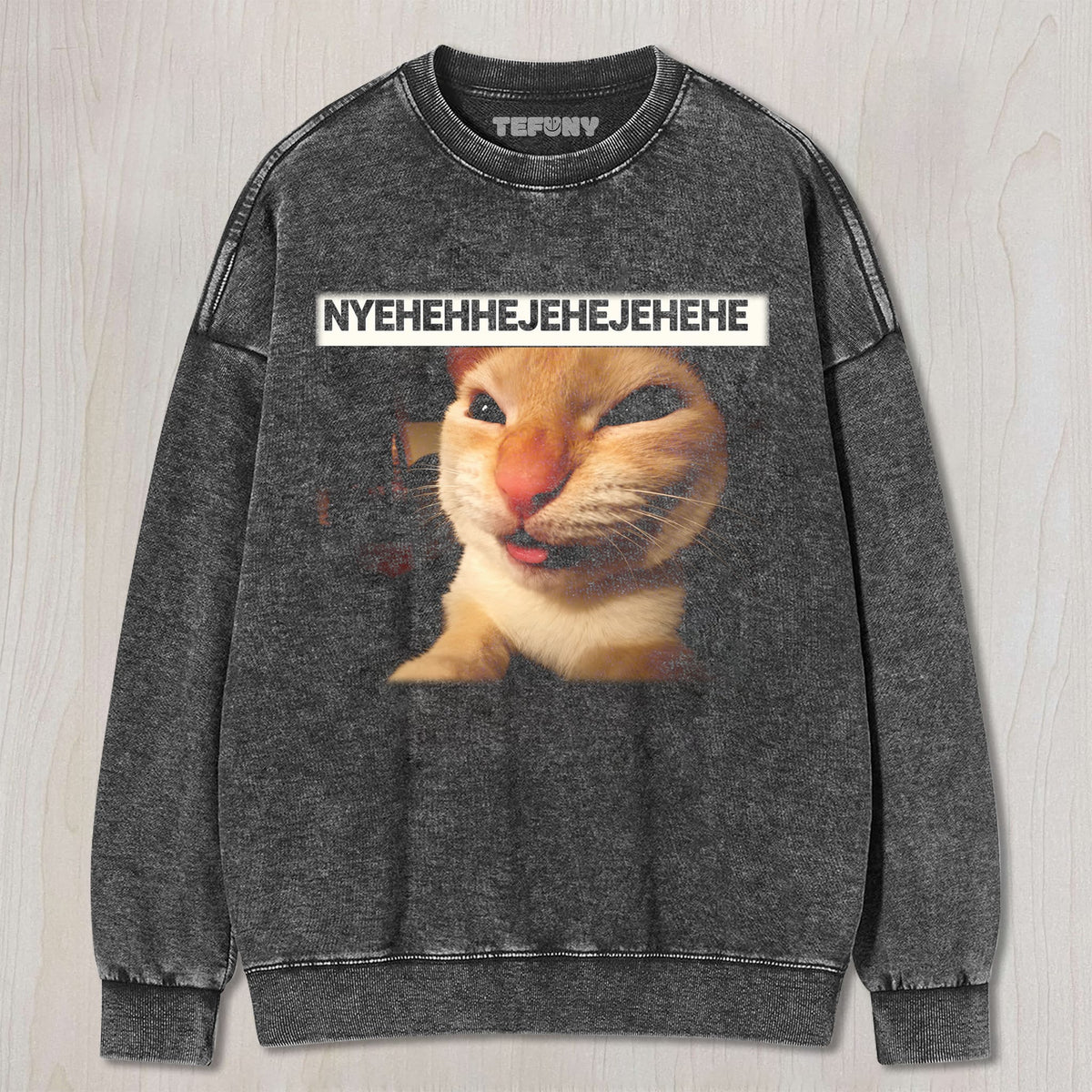 NYEHE CAT T-SHIRT