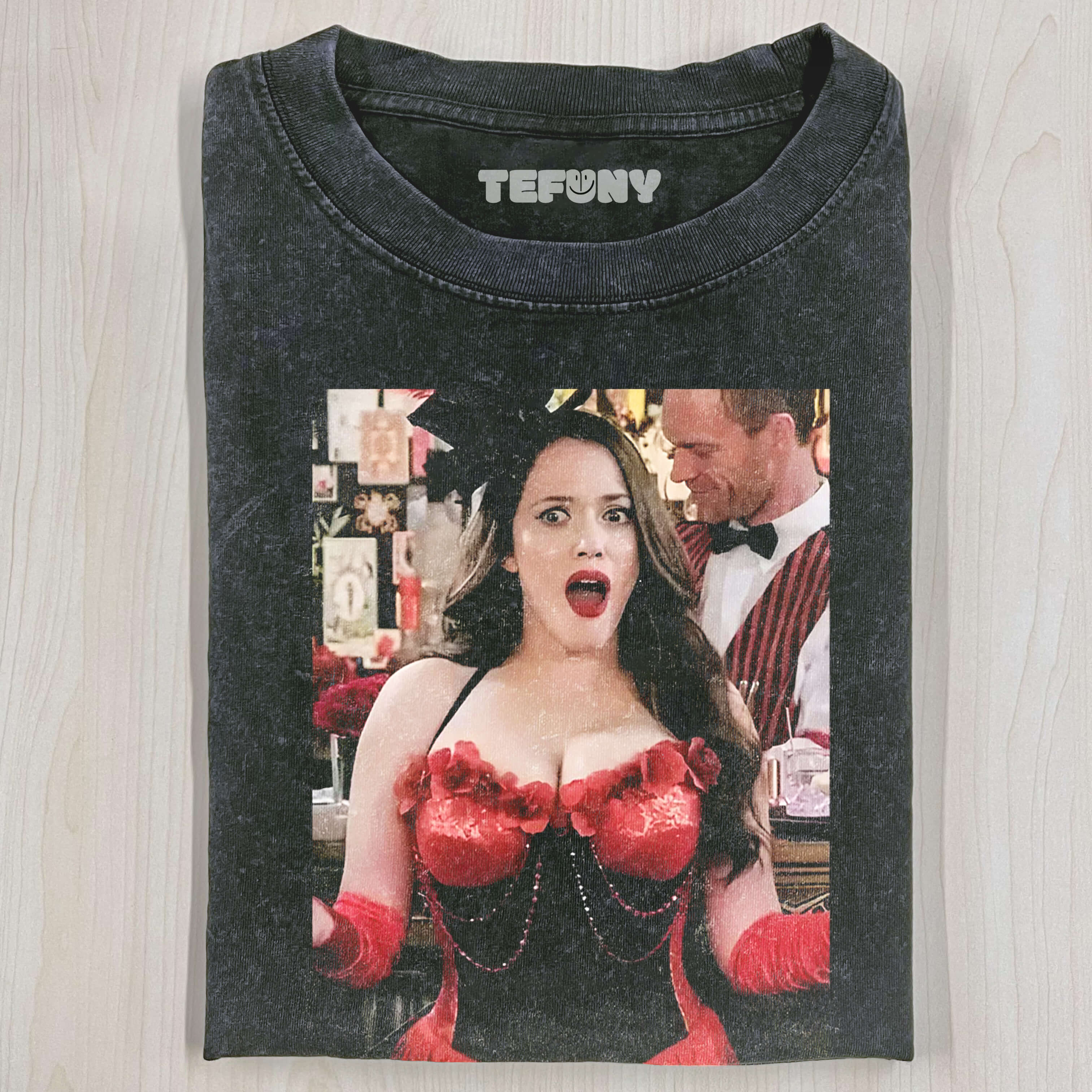2 BROKE GIRLS MAX T-SHIRT V1