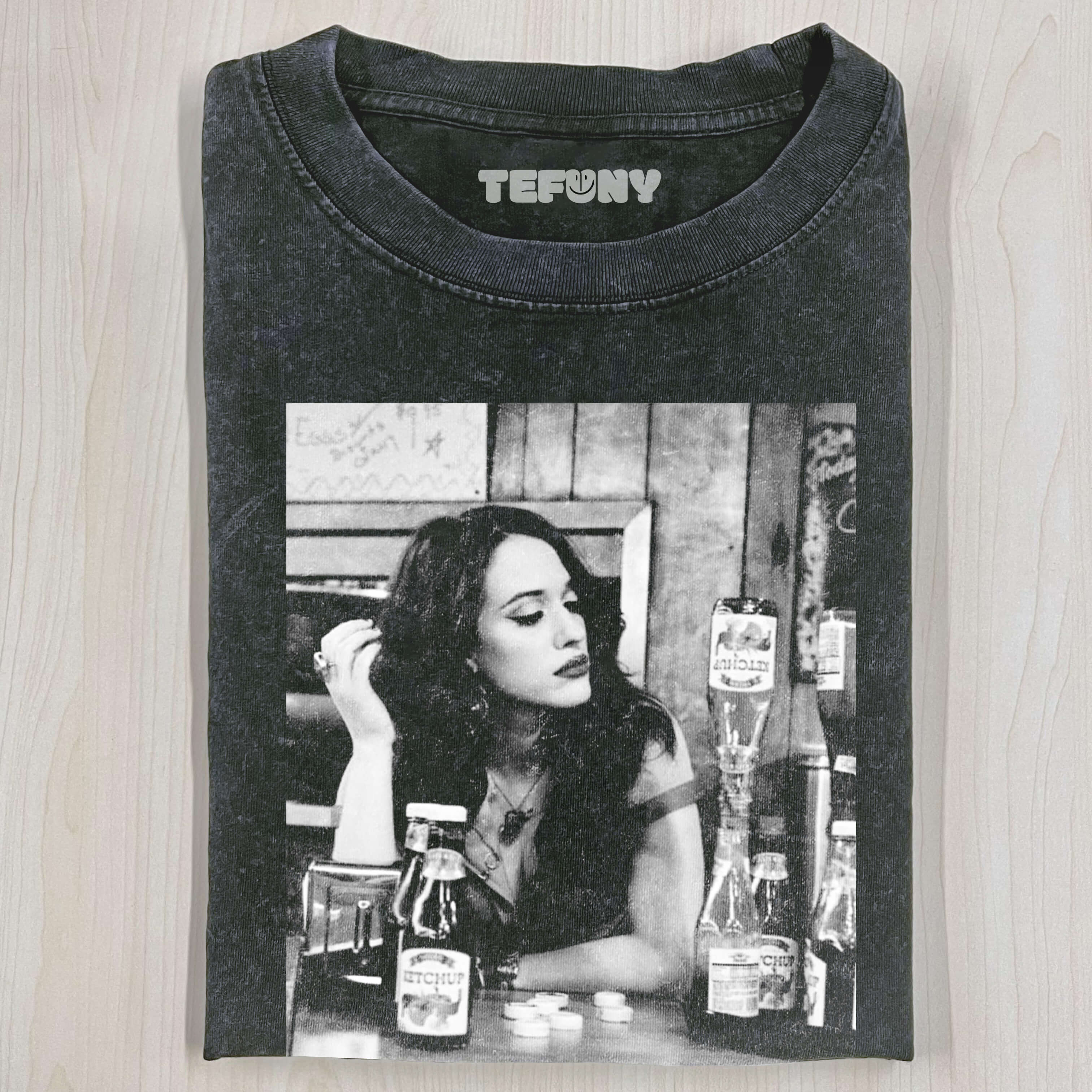 2 BROKE GIRLS MAX T-SHIRT V2