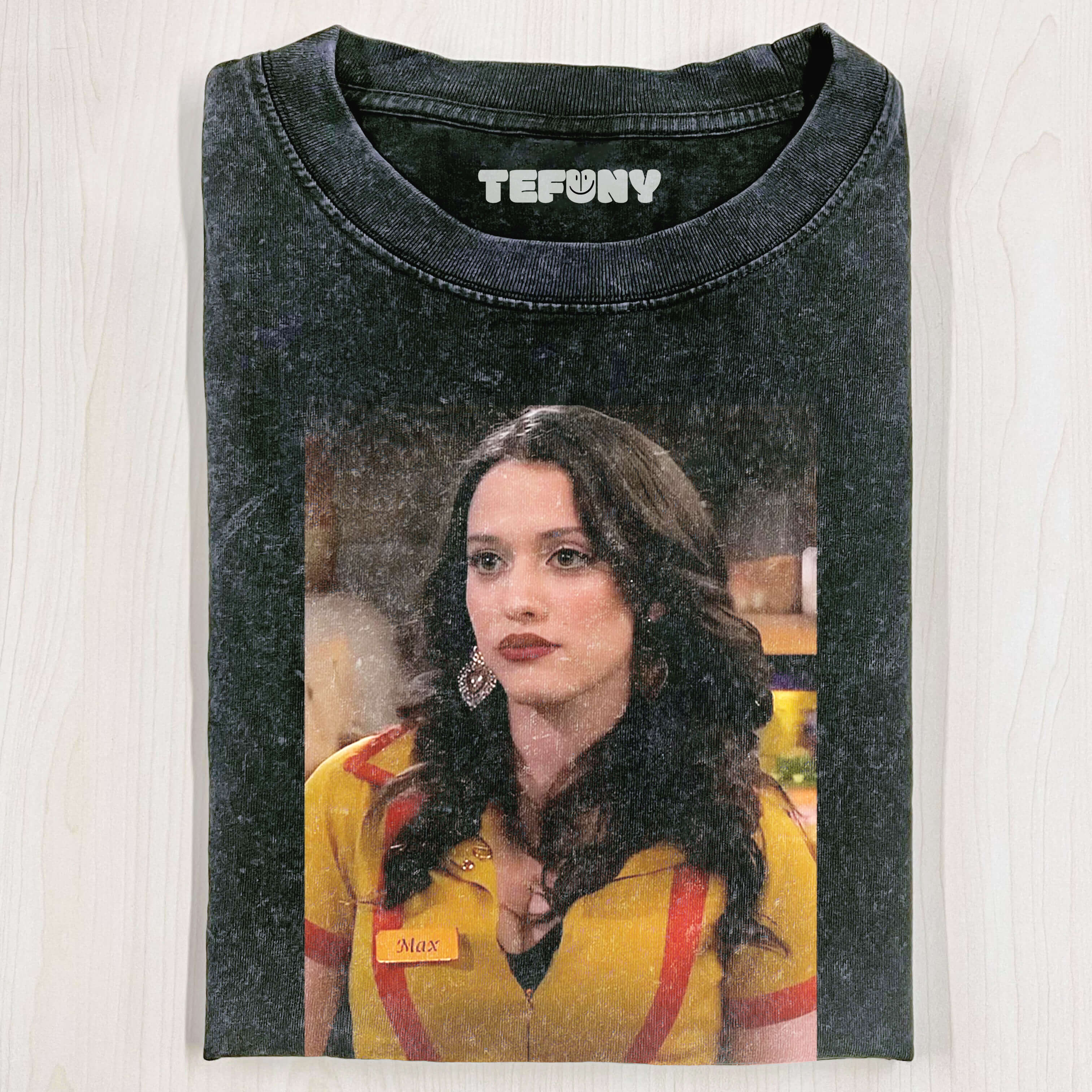 2 BROKE GIRLS MAX T-SHIRT V3