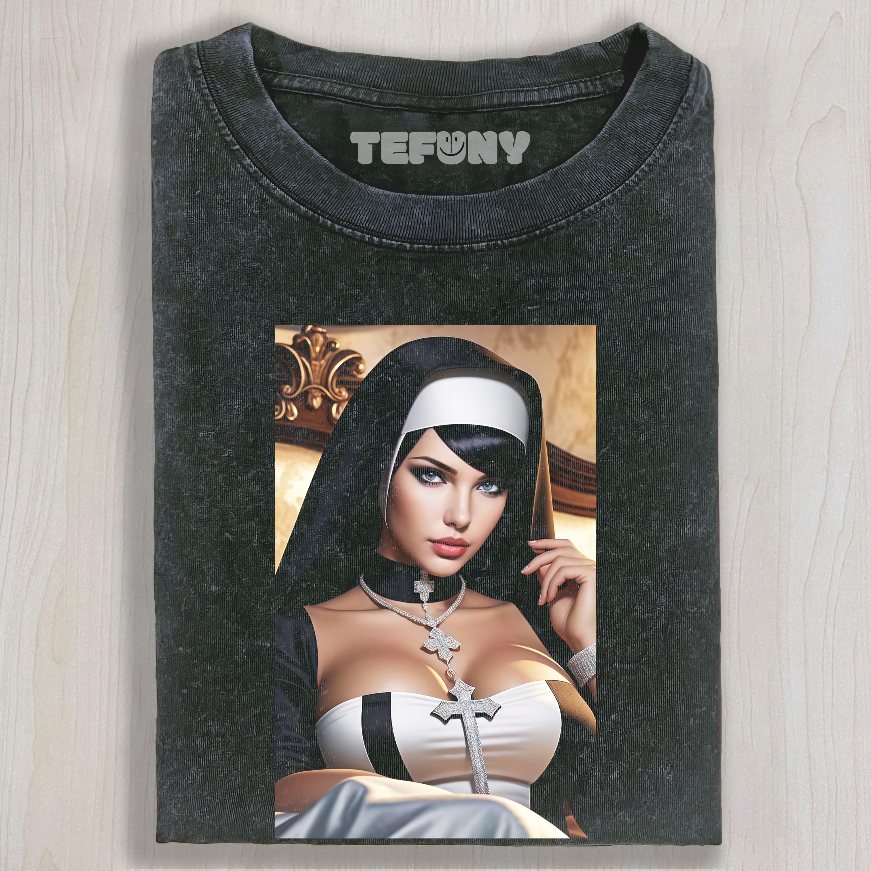 NUNS T-SHIRT V1