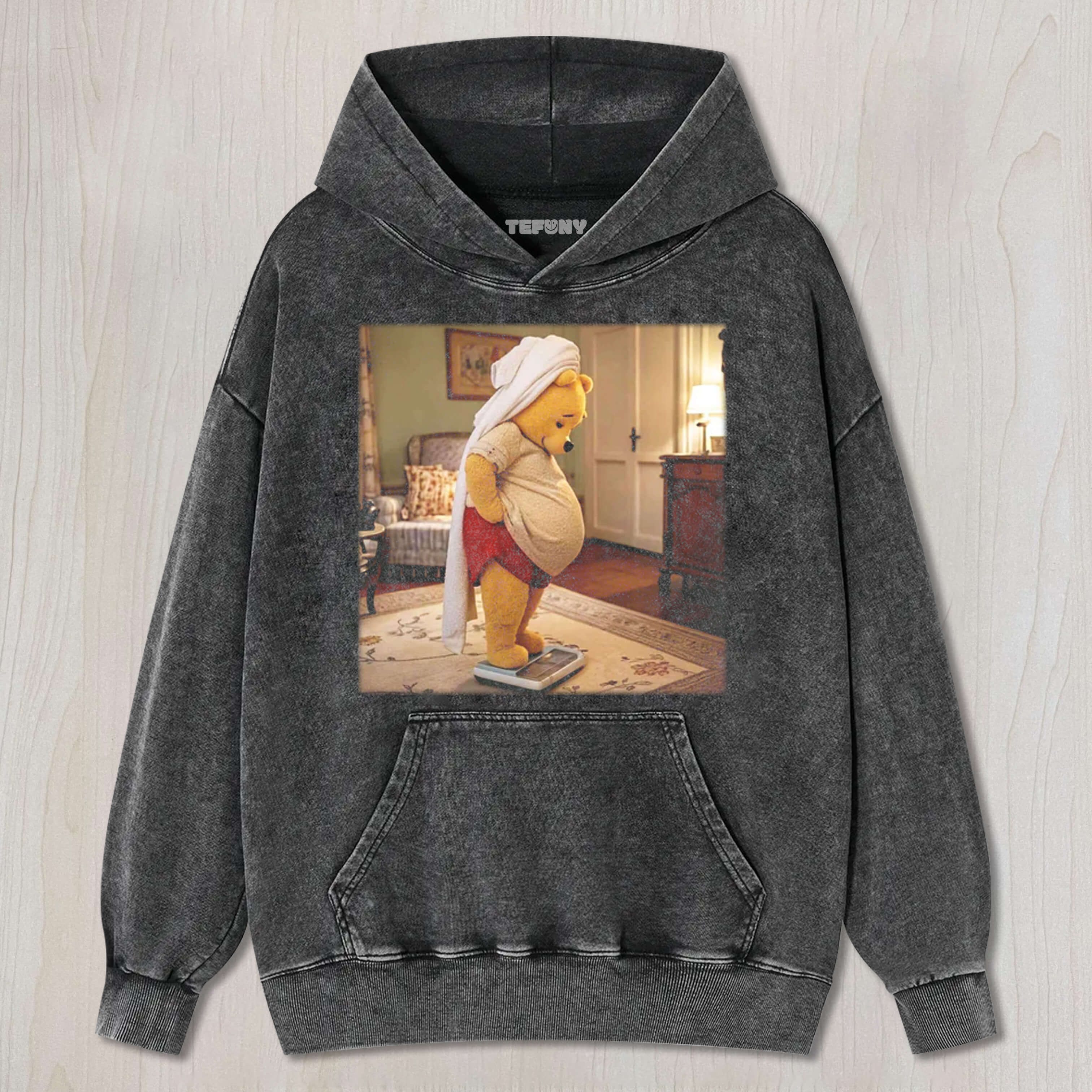 WINNIE THE POOH ON THE SCALE TEE & SWEAT & HOOD