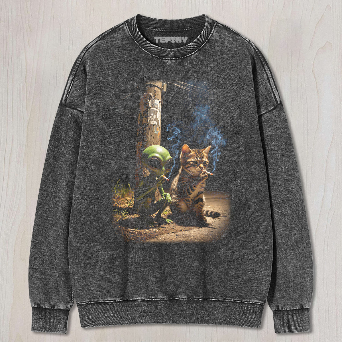 ALIEN AND KITTEN SMOKING UNISEX TEE, TANK TOP, LAYERED LS, SWEATSHIRT & HOODIE