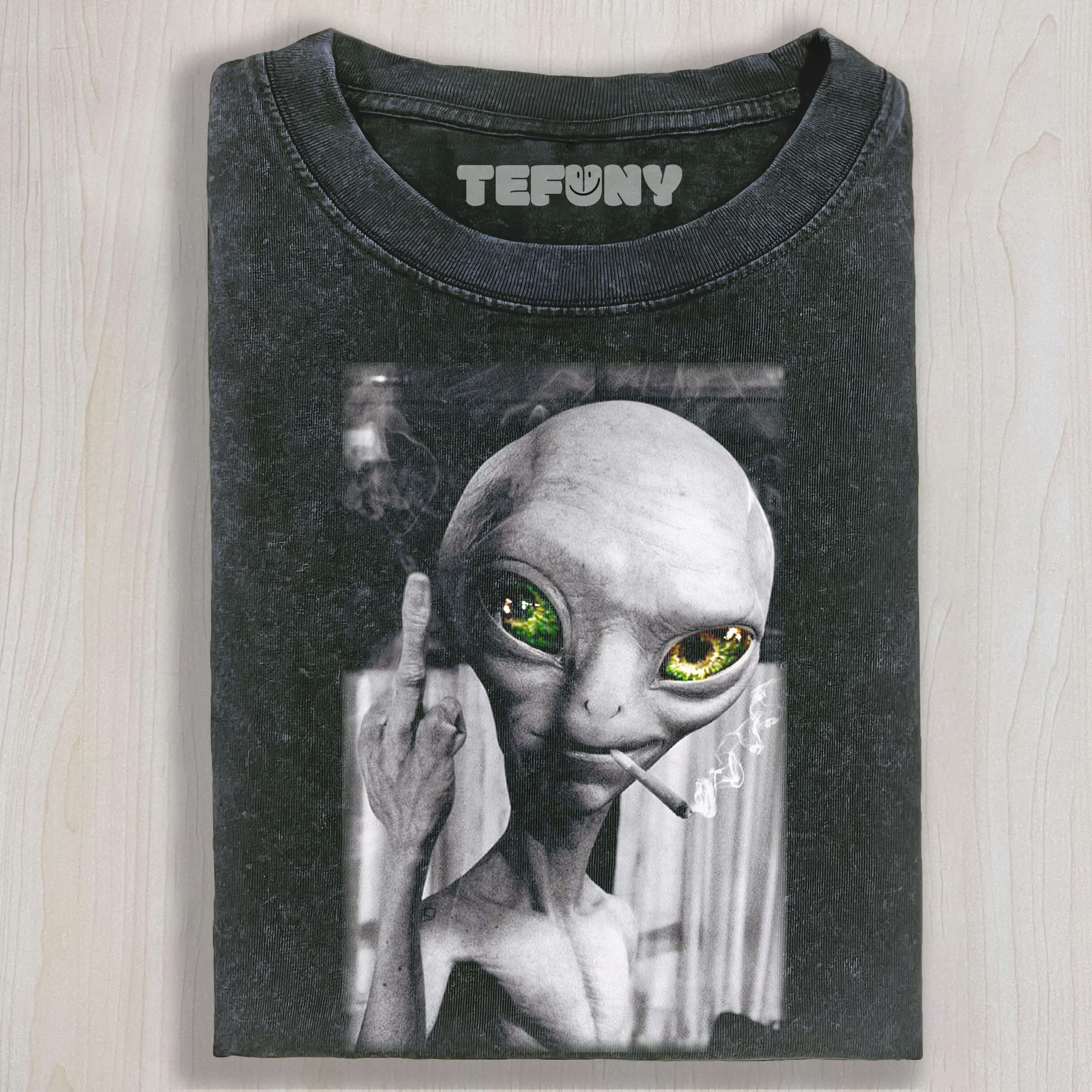 ALIEN GIVES MIDDLE FINGER T-SHIRT