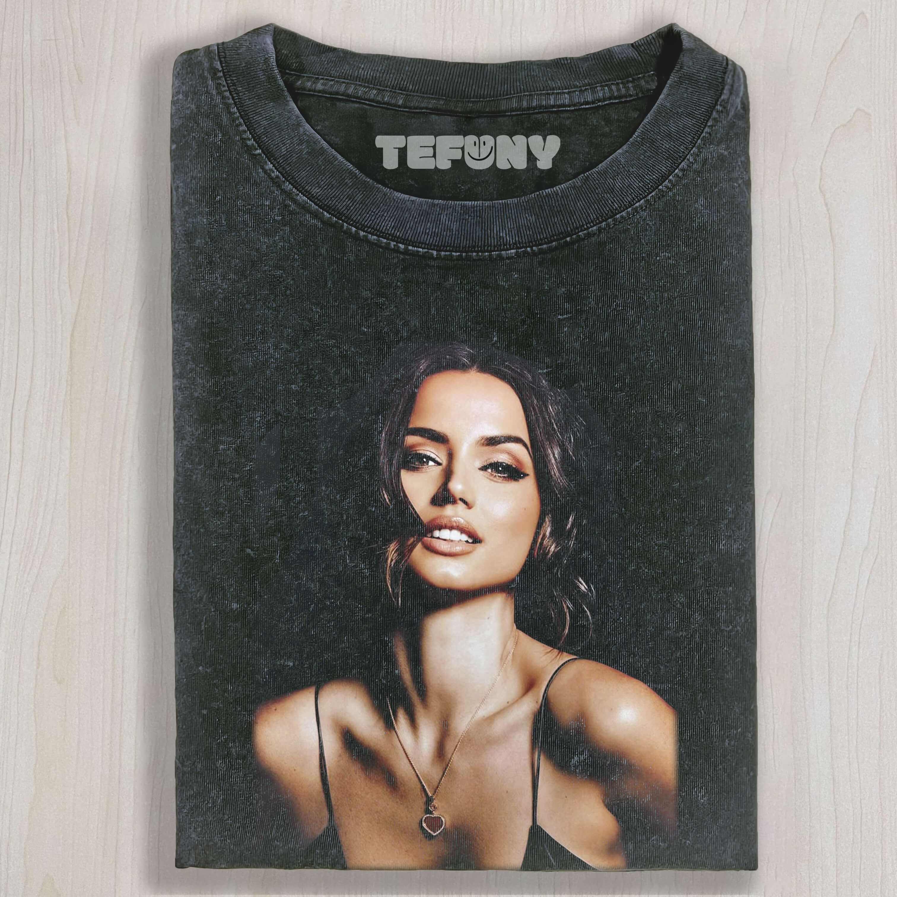 ANA DE ARMAS T-SHIRT