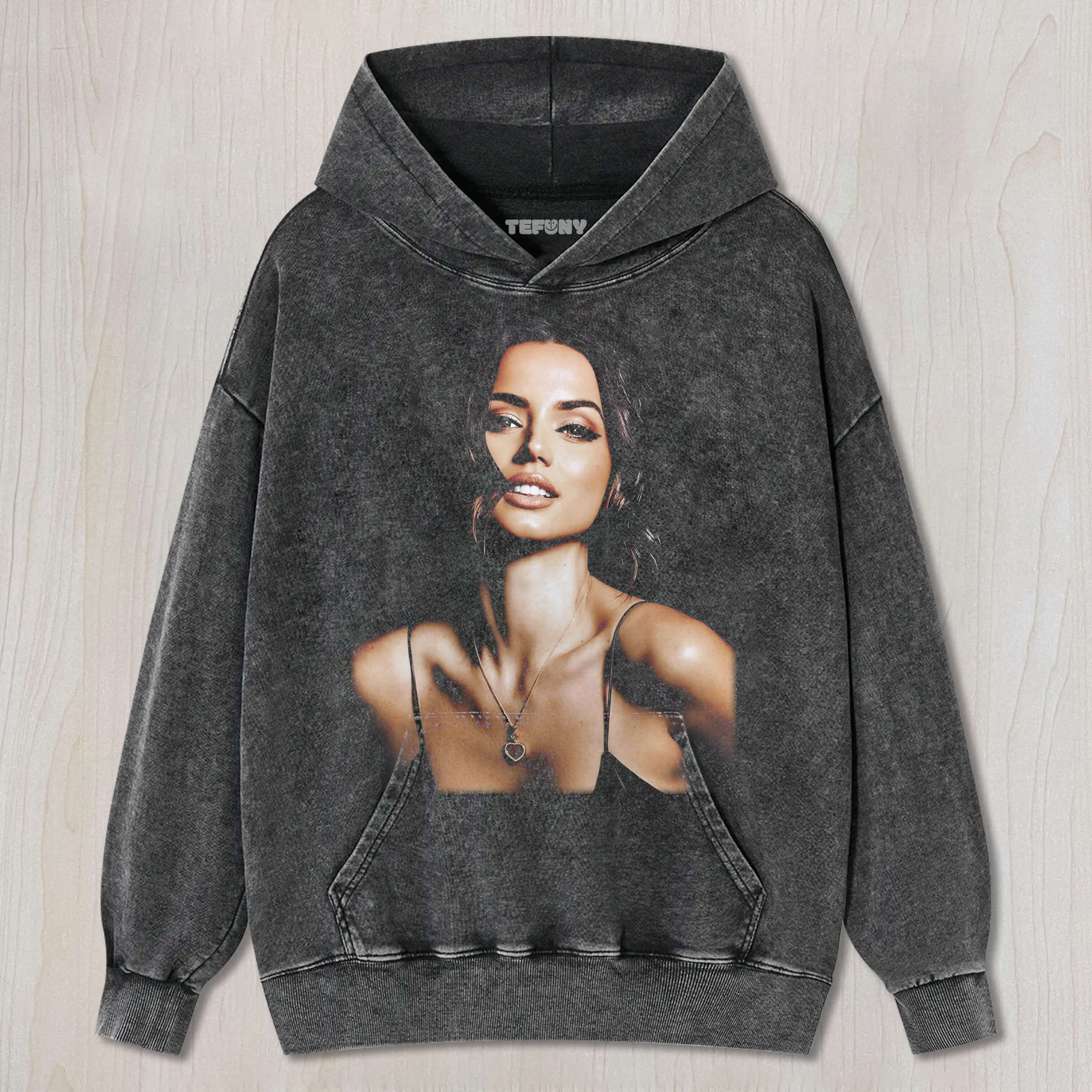 ANA DE ARMAS T-SHIRT