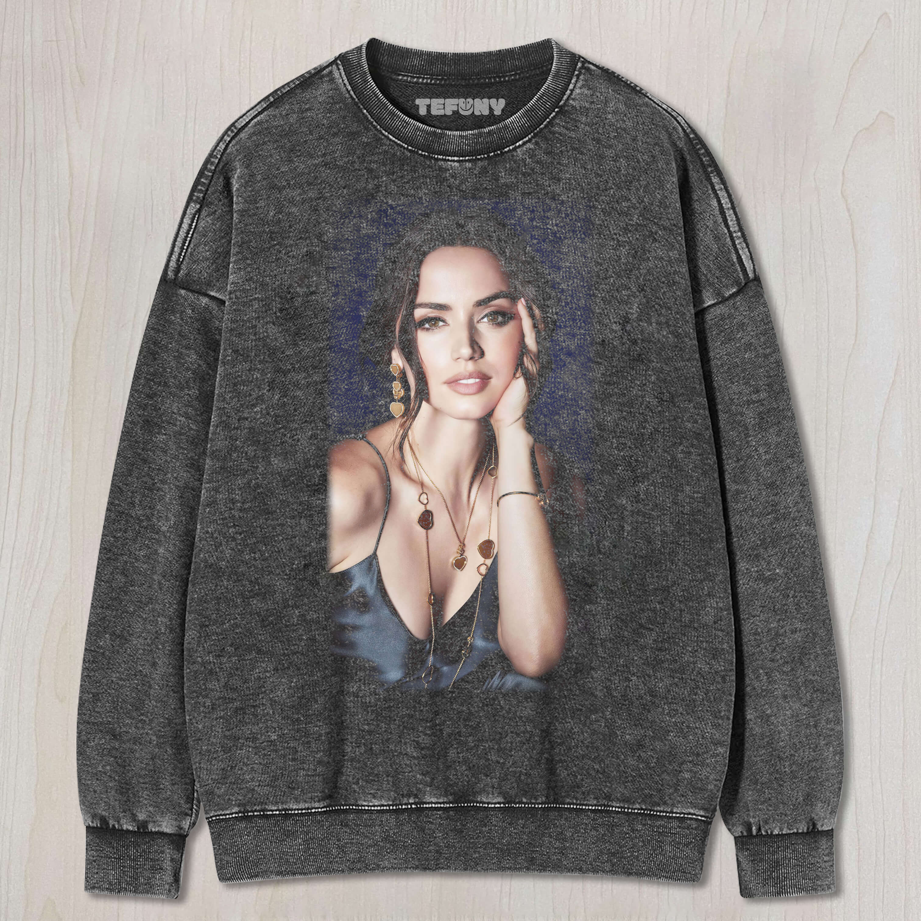 ANA DE ARMAS V1 T-SHIRT