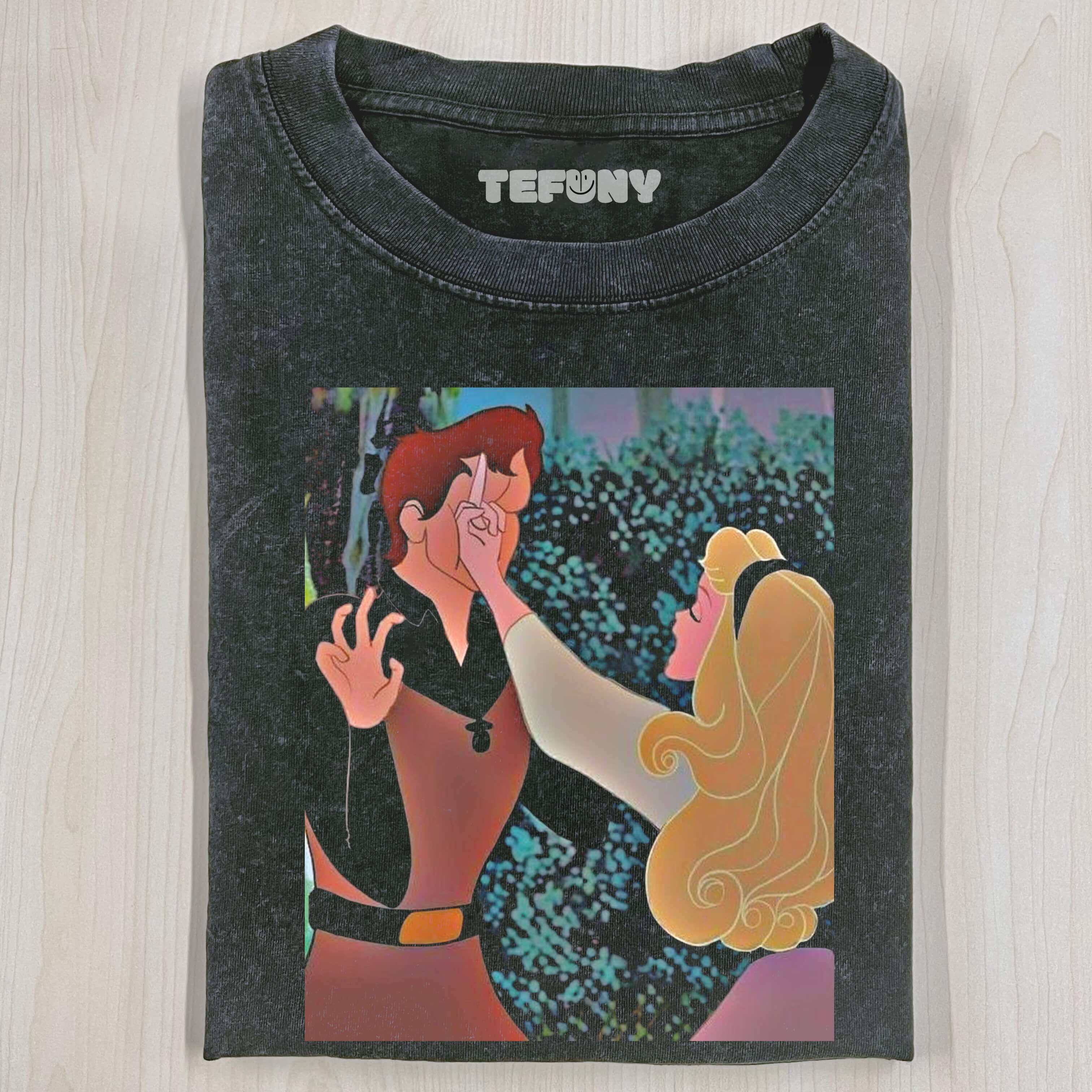 AURORA PUT HER MIDDLE FINGER ON PRINCE PHILIP'S FACE T-SHIRT