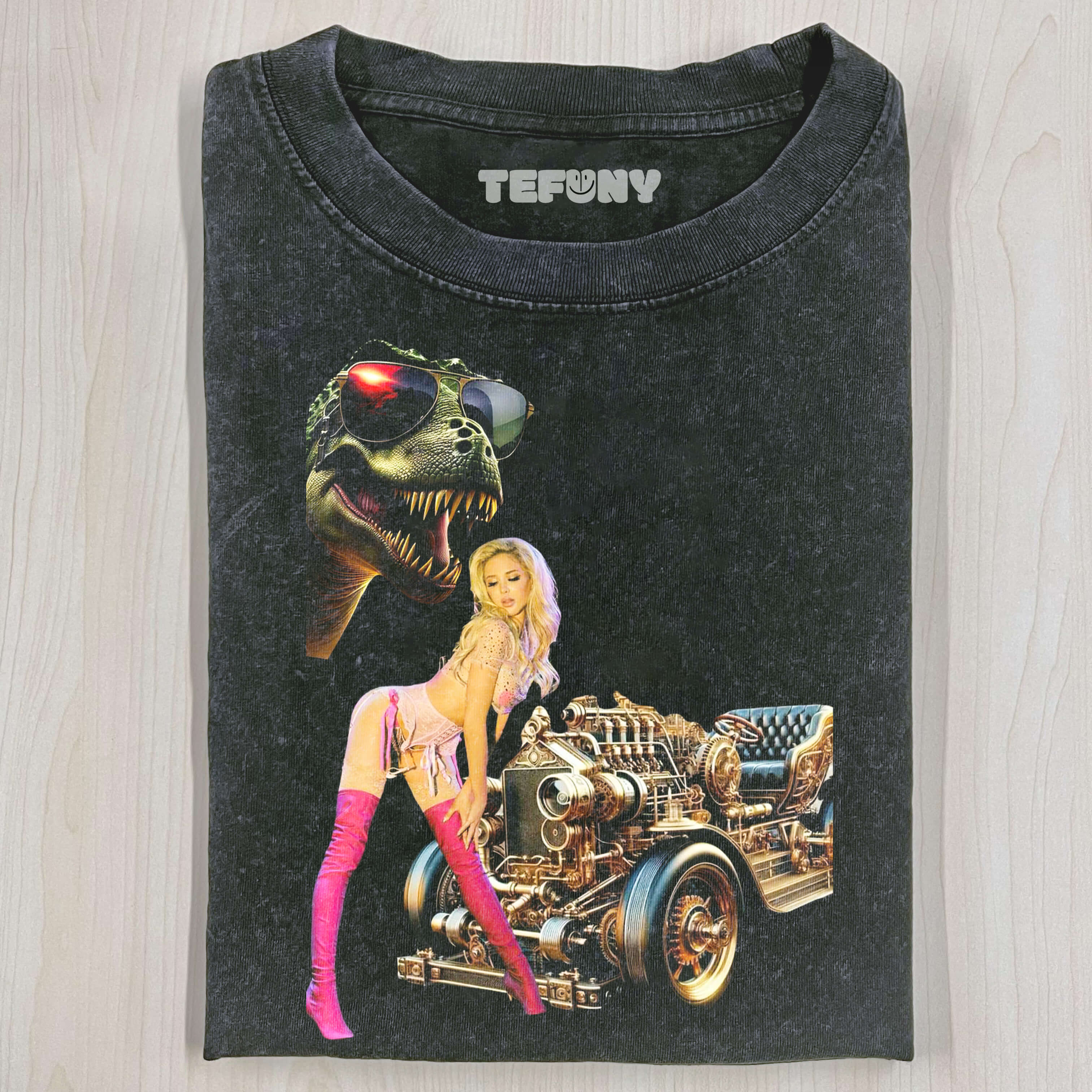 BEAUTIFUL WOMAN AND CAR T-SHIRT