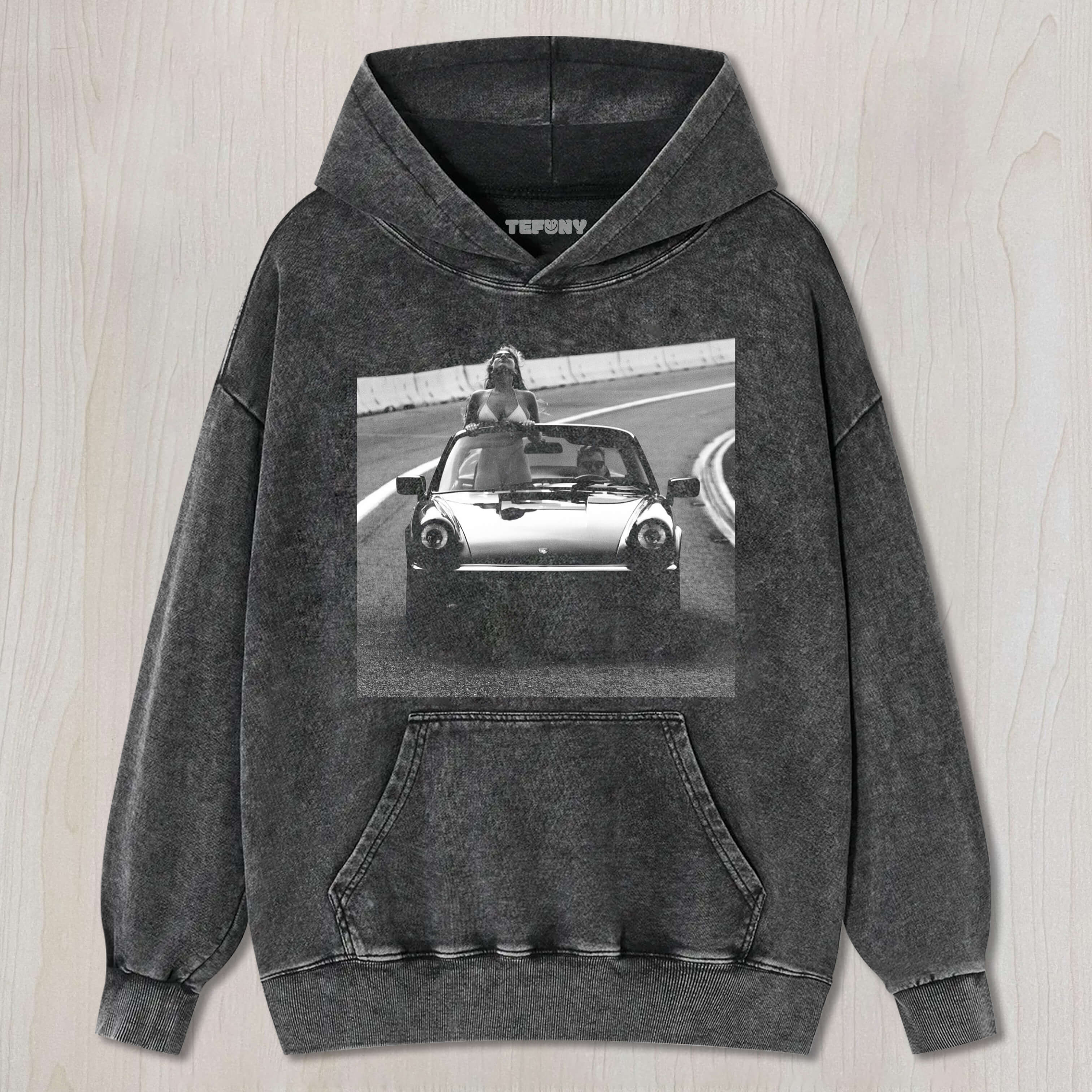 BEAUTIFUL WOMAN ENJOYING THE BREEZE IN THE CAR T-SHIRT