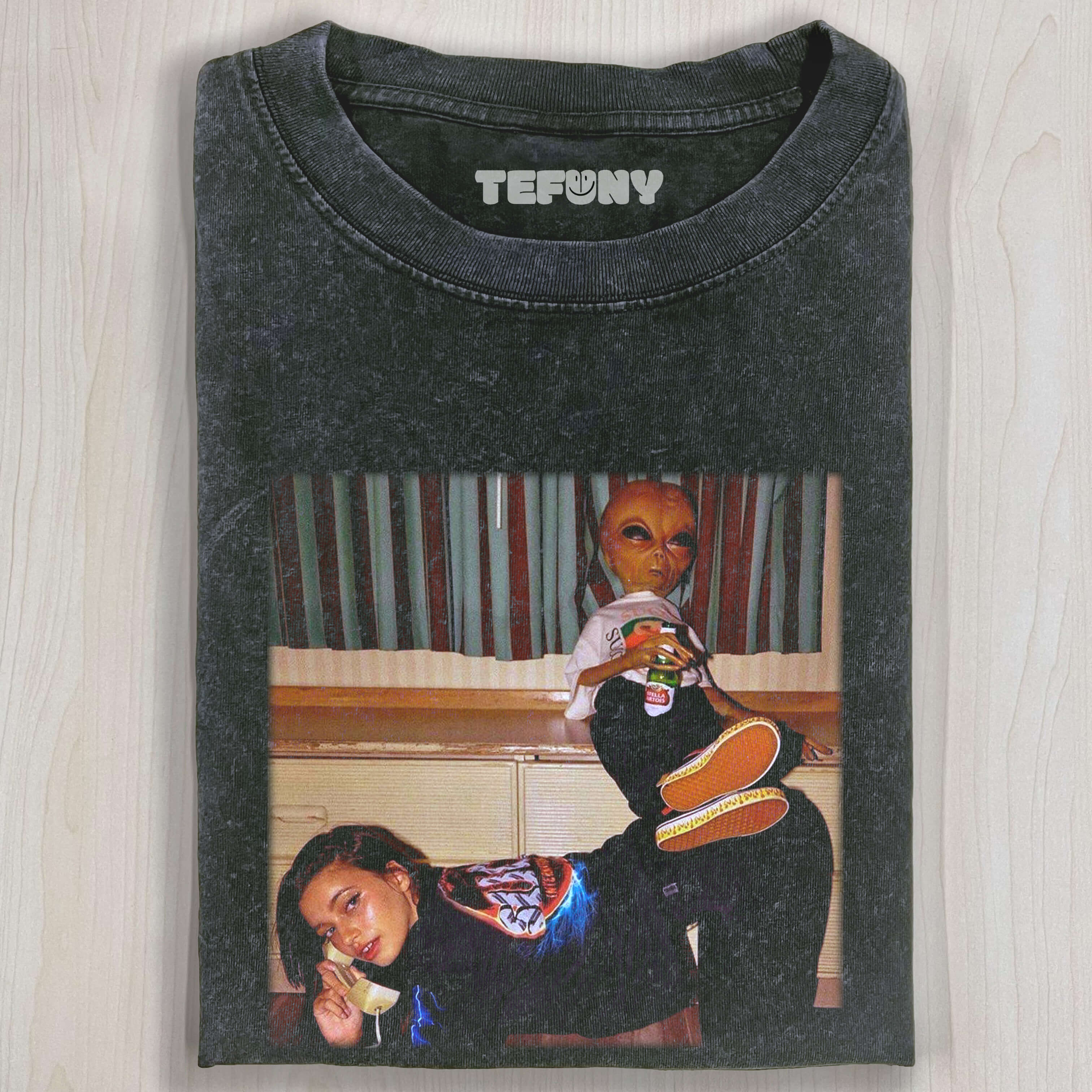 BEAUTY AND THE ALIEN T-SHIRT