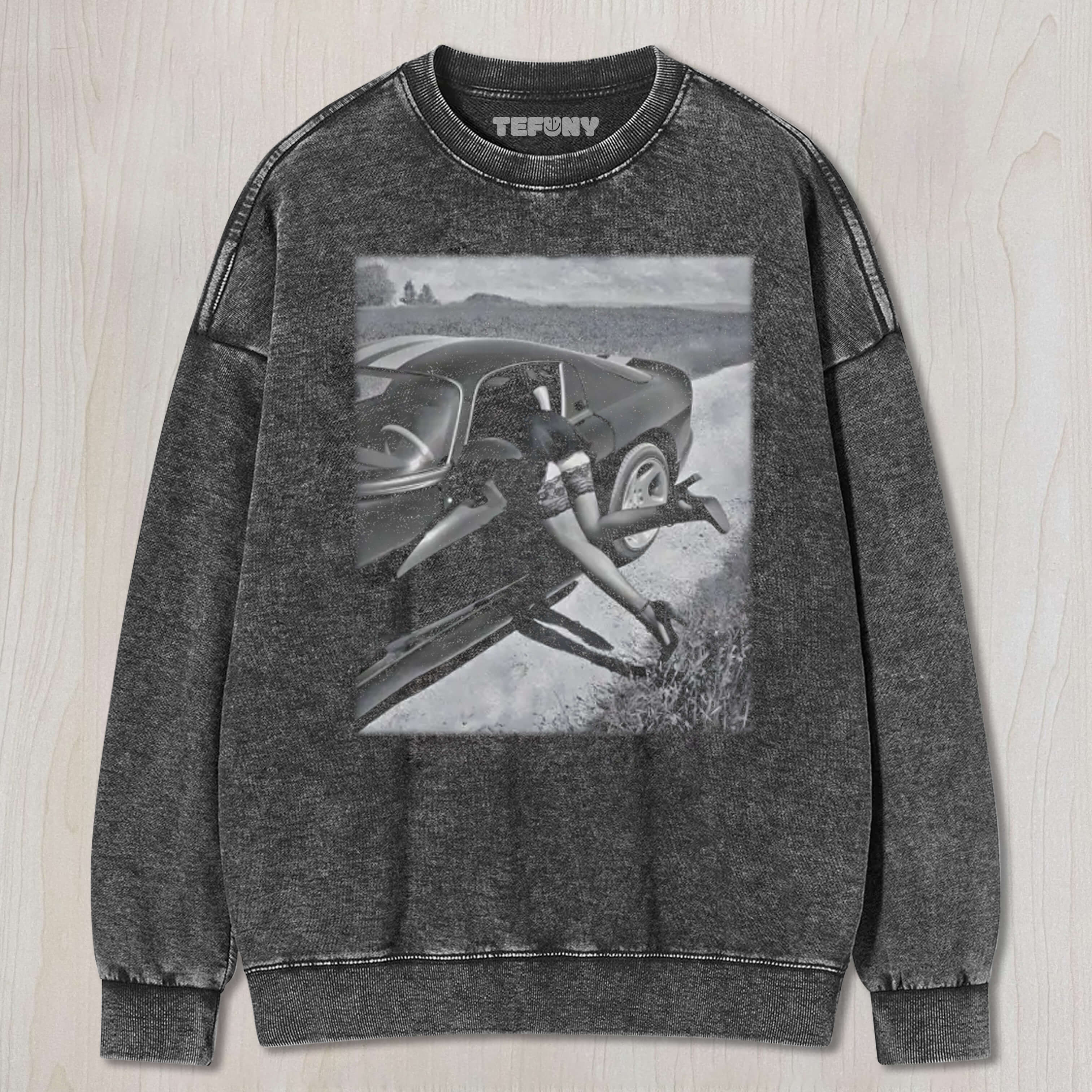 BEAUTY HIGH HEELS TRAP SUPERCAR T-SHIRT