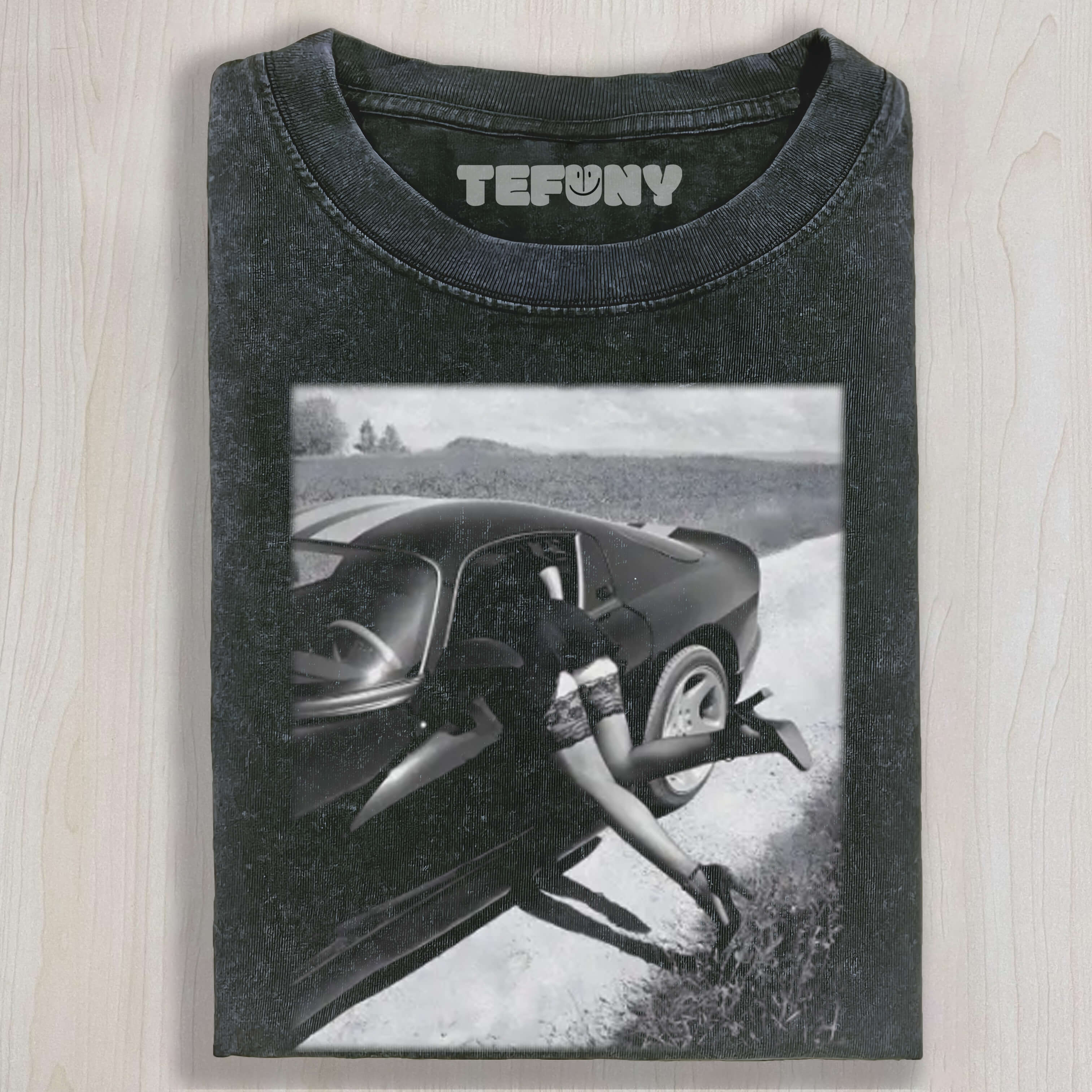 BEAUTY HIGH HEELS TRAP SUPERCAR T-SHIRT