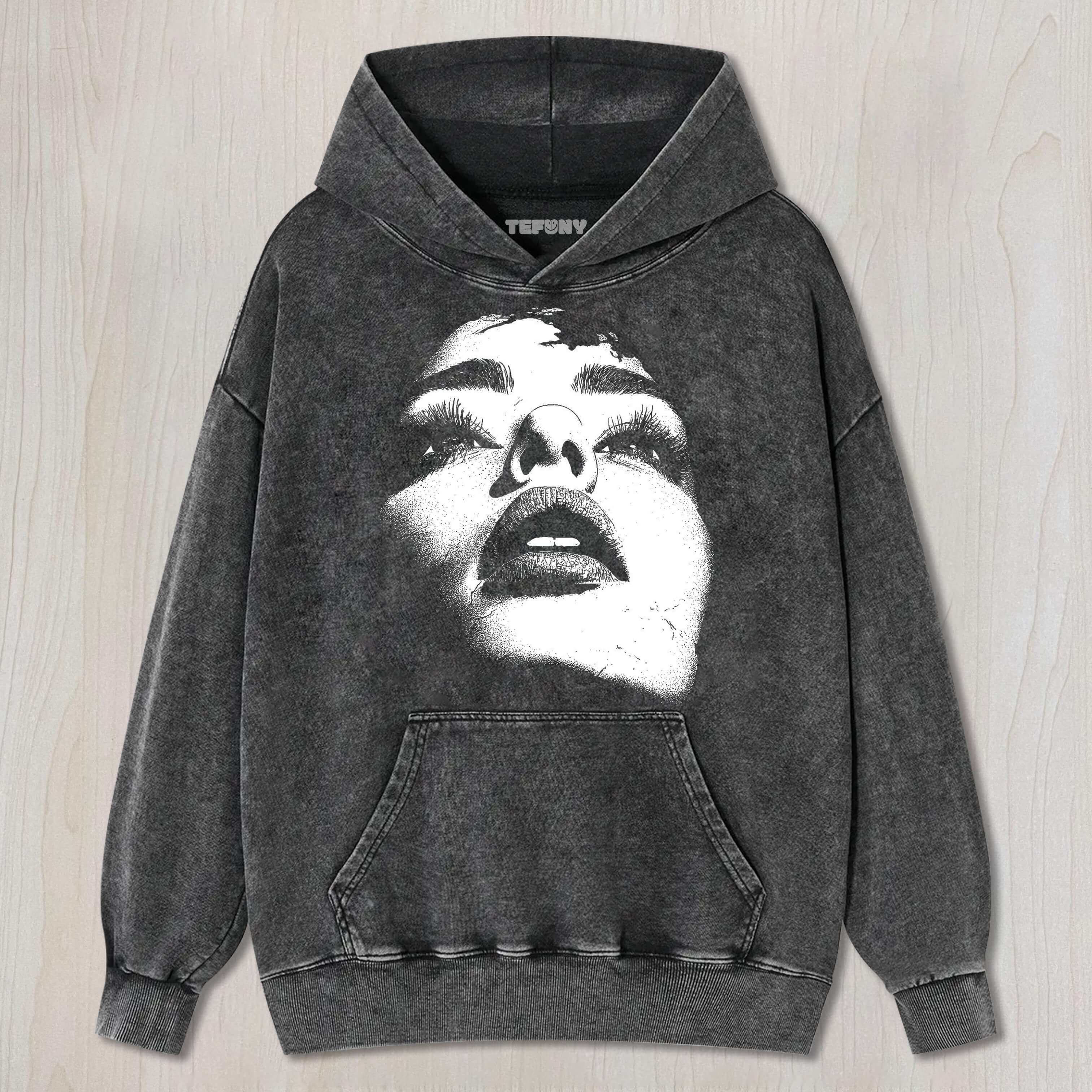 BIG WHITE FACE T-SHIRT