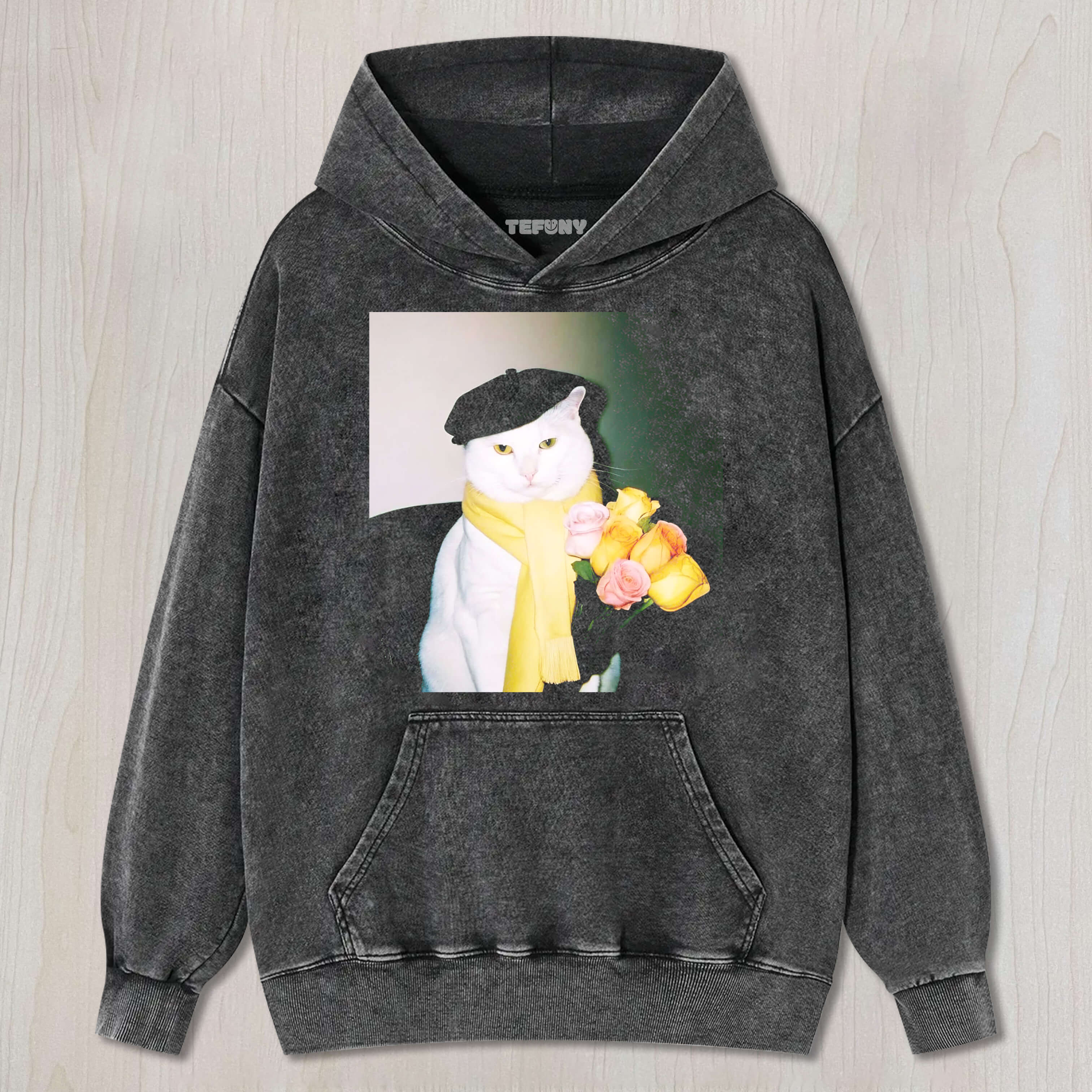 CAT HOLDING FLOWERS T-SHIRT & LONG SLEEVES & HOODIES