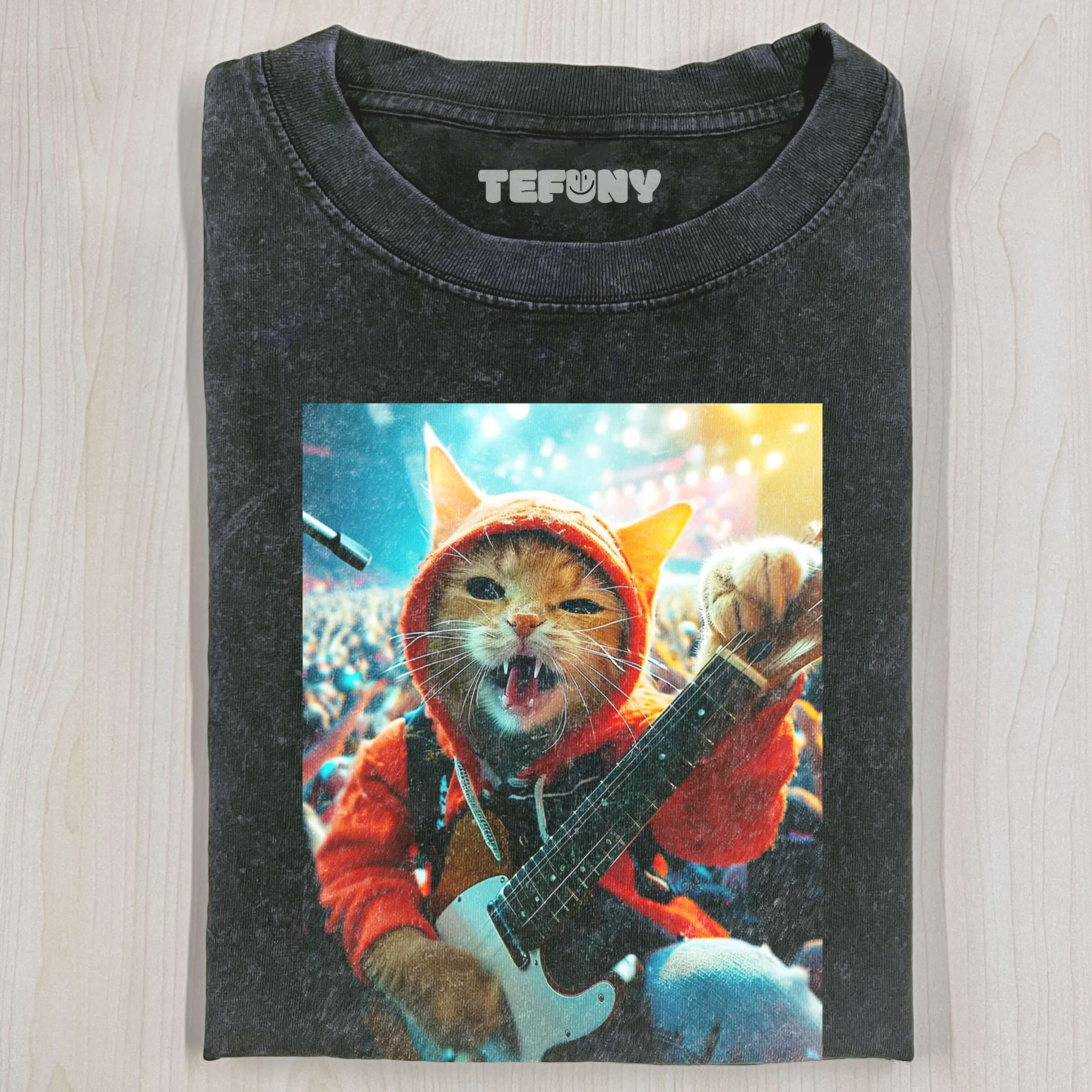 CAT PLAYING T-SHIRT