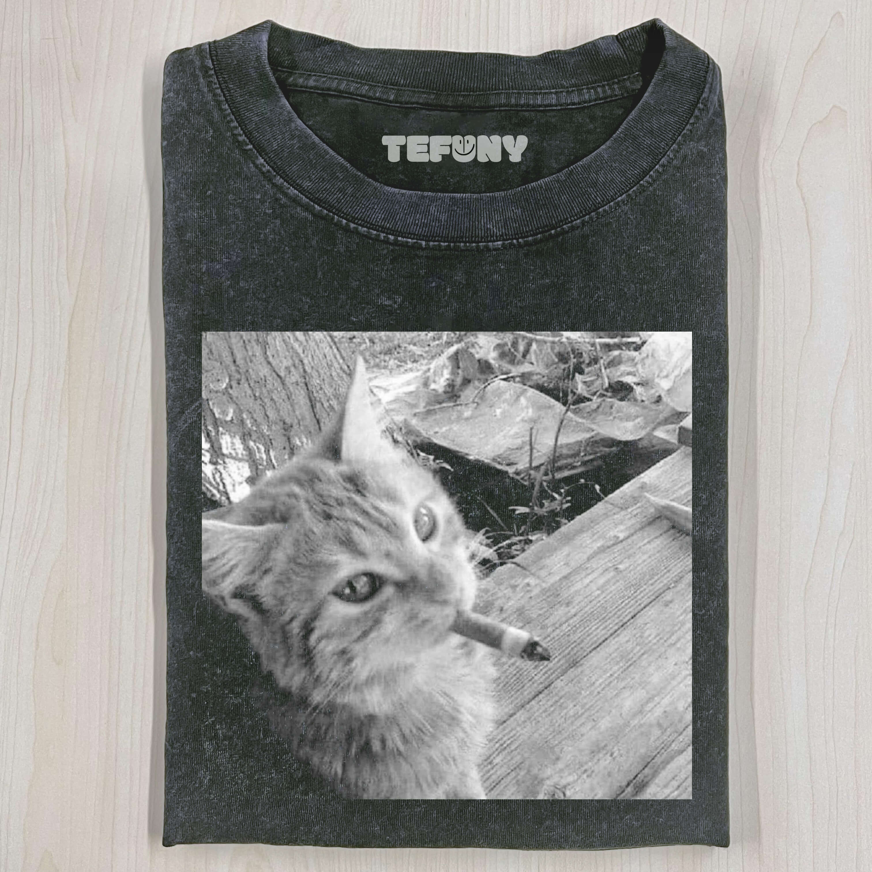 CAT SMOKING T-SHIRT