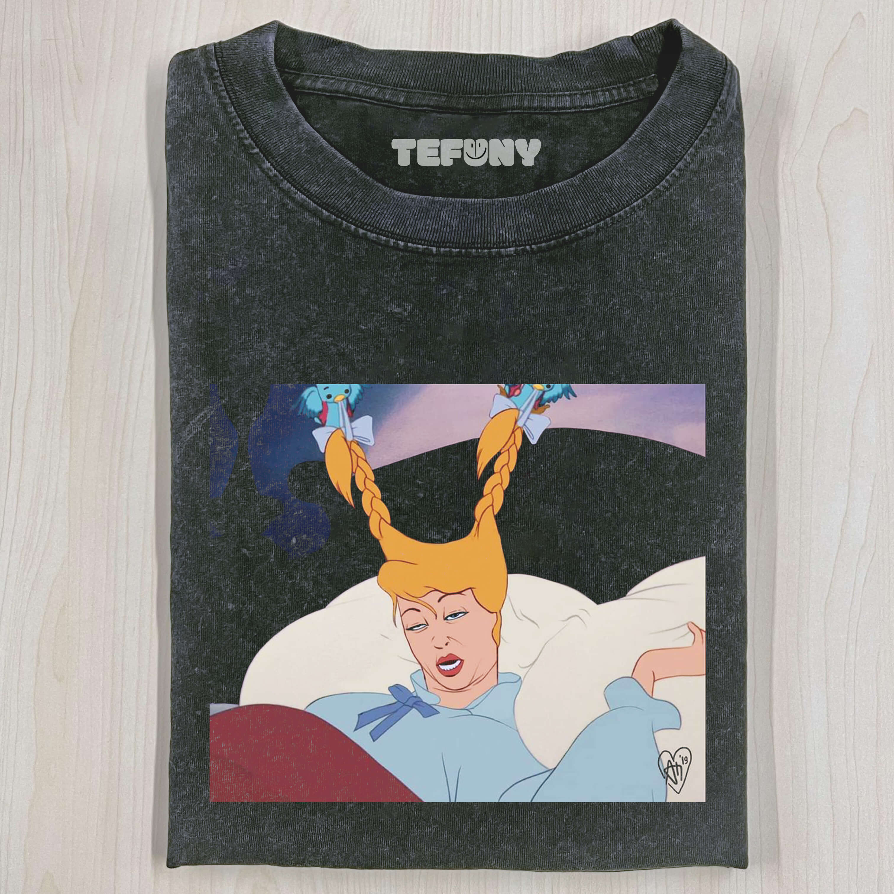 CINDERELLA WITH FUNNY EXPRESSION T-SHIRT
