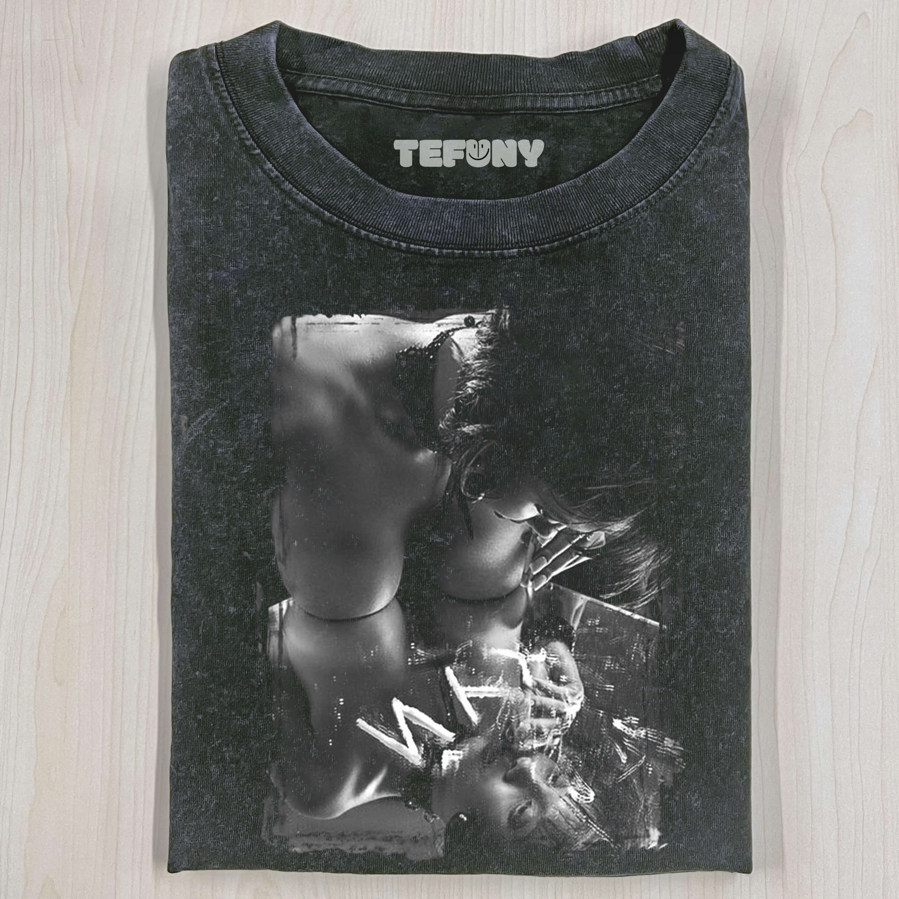 COCAINE PARTY NUDE CHICK SNIFFING T-SHIRT