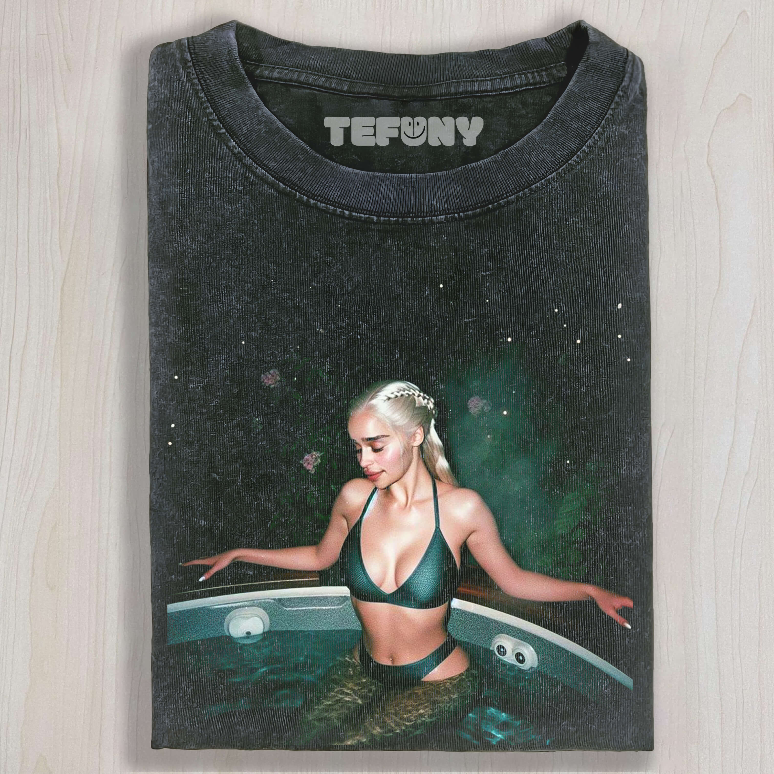 DAENERYS TARGARYEN IN THE BATHTUB TEE & SWEAT & HOOD