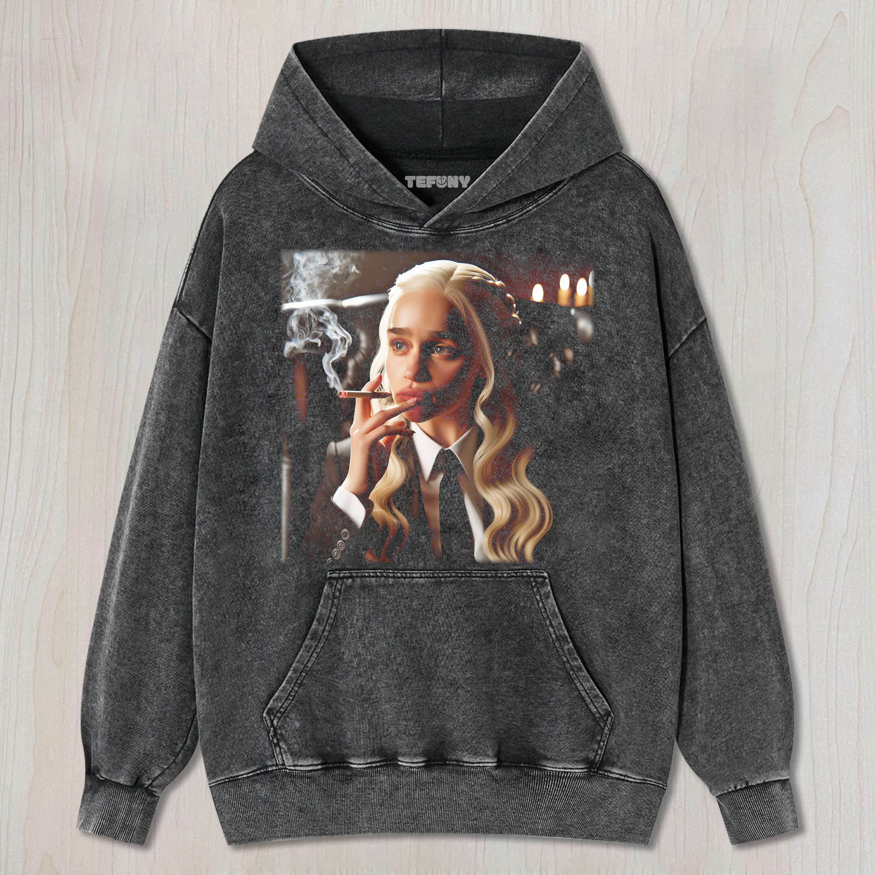 DAENERYS TARGARYEN SMOKES TEE & SWEAT & HOOD