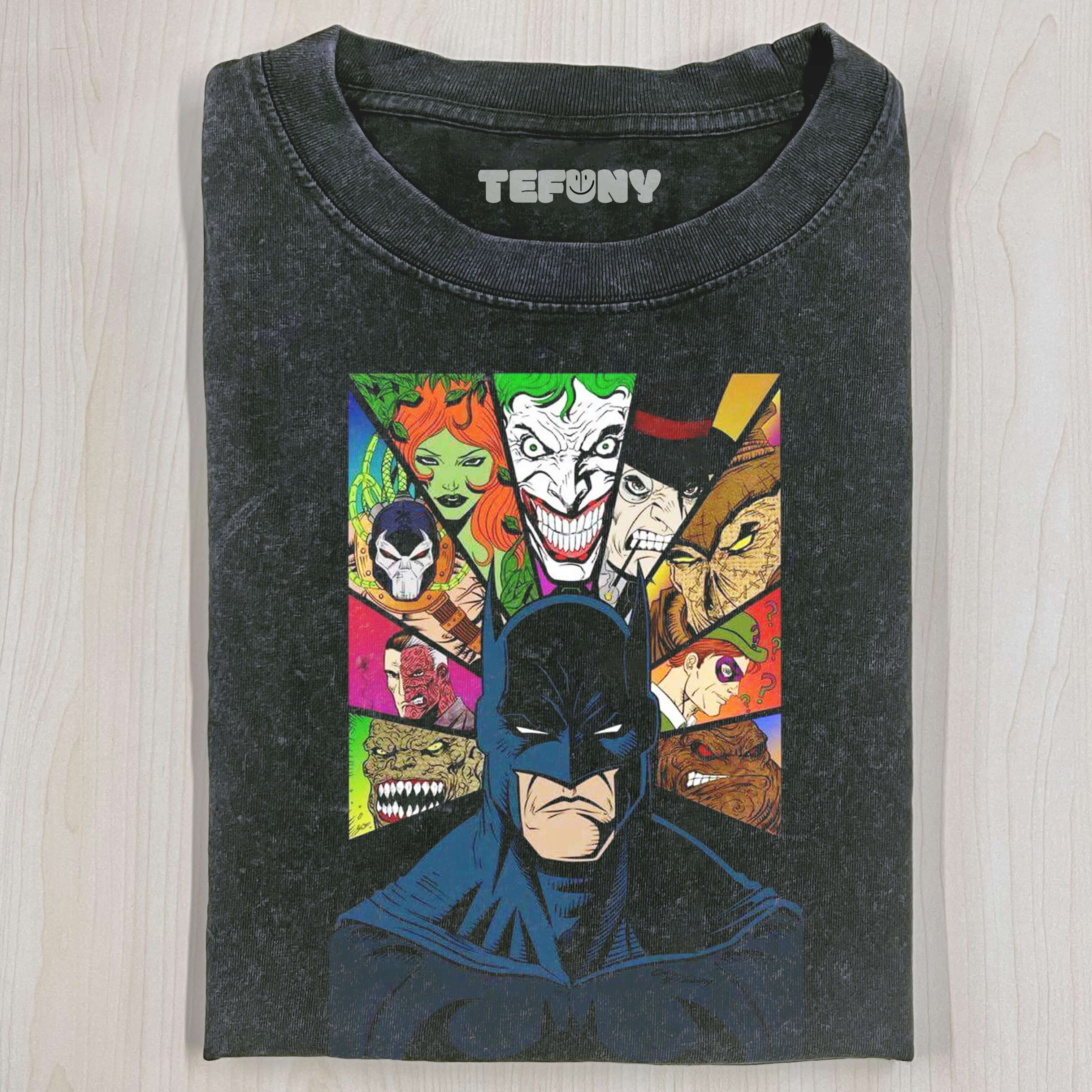 DC UNIVERSE T-SHIRT