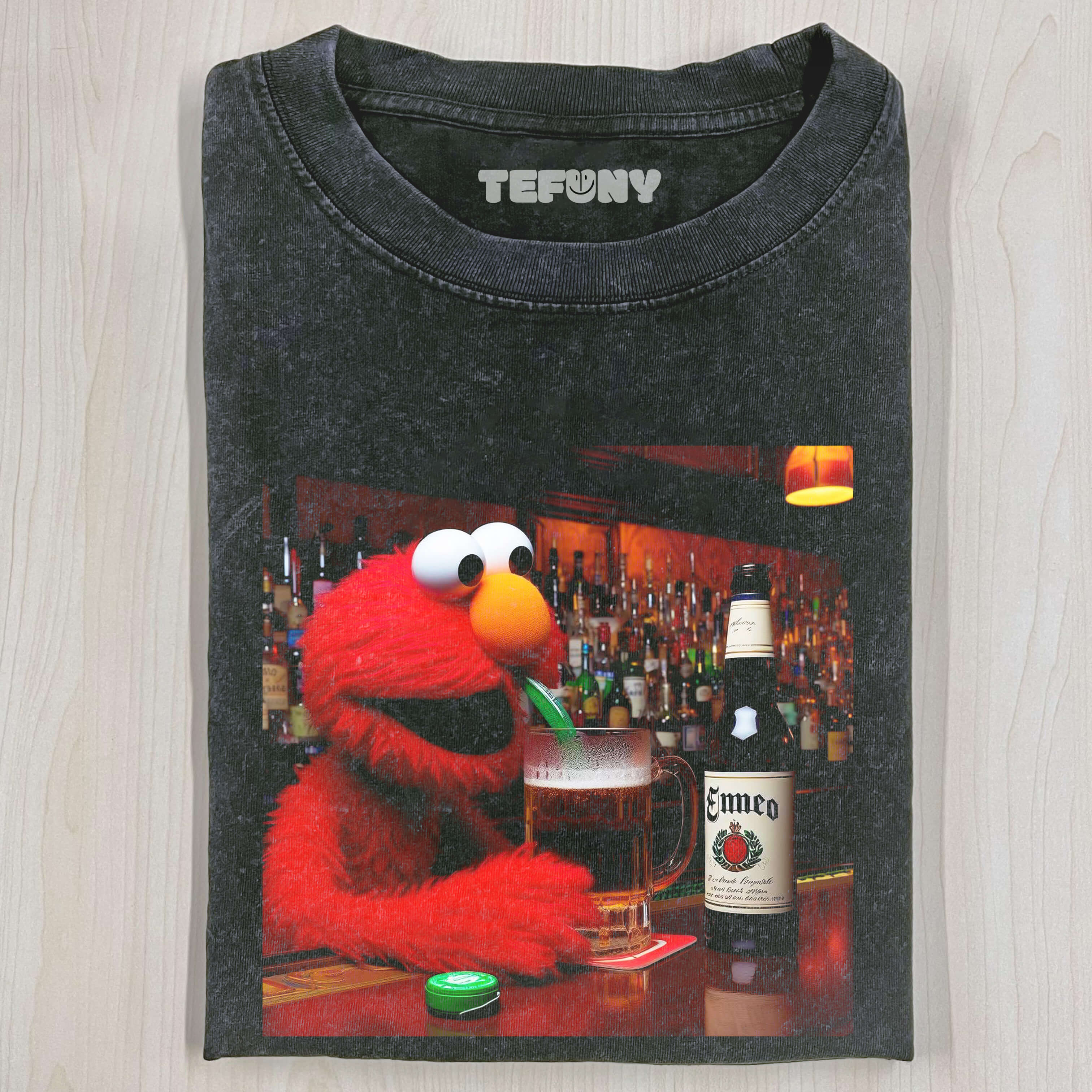 ELMO DRINKS T-SHIRT