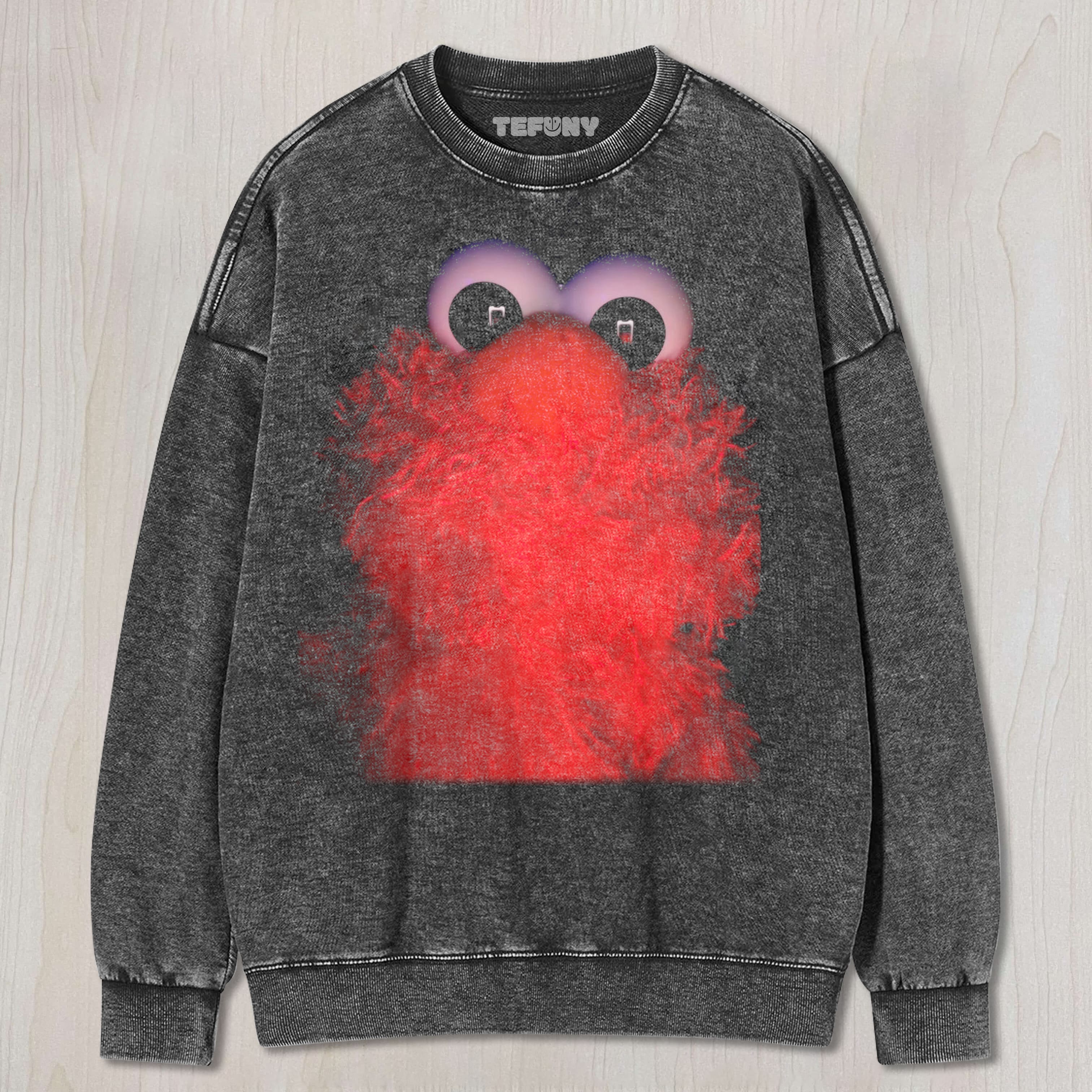 ELMO PLAYING ON HIS PHONE UNISEX TEE, TANK TOP, LAYERED LS, SWEATSHIRT & HOODIE