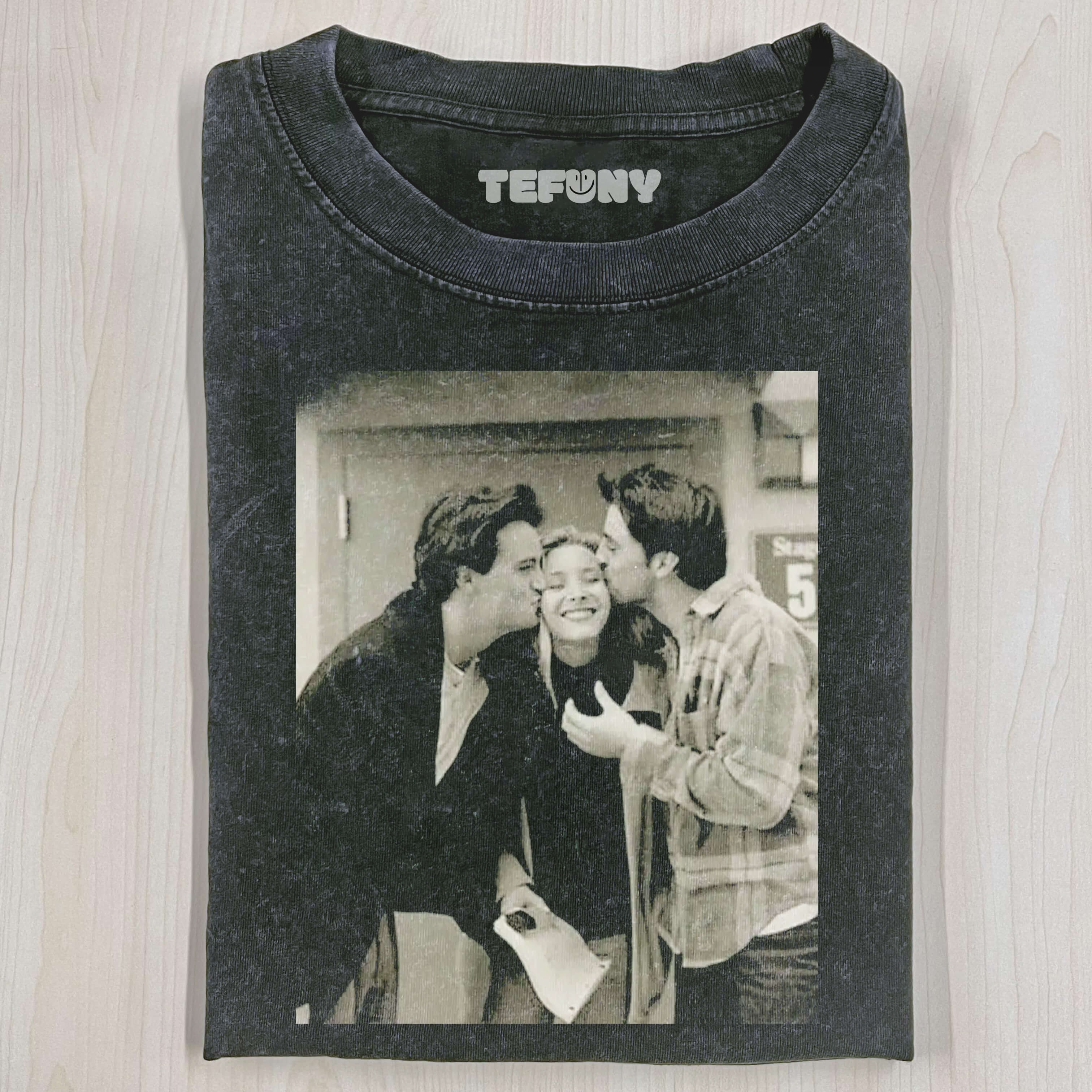 FRIENDS T-SHIRT V4