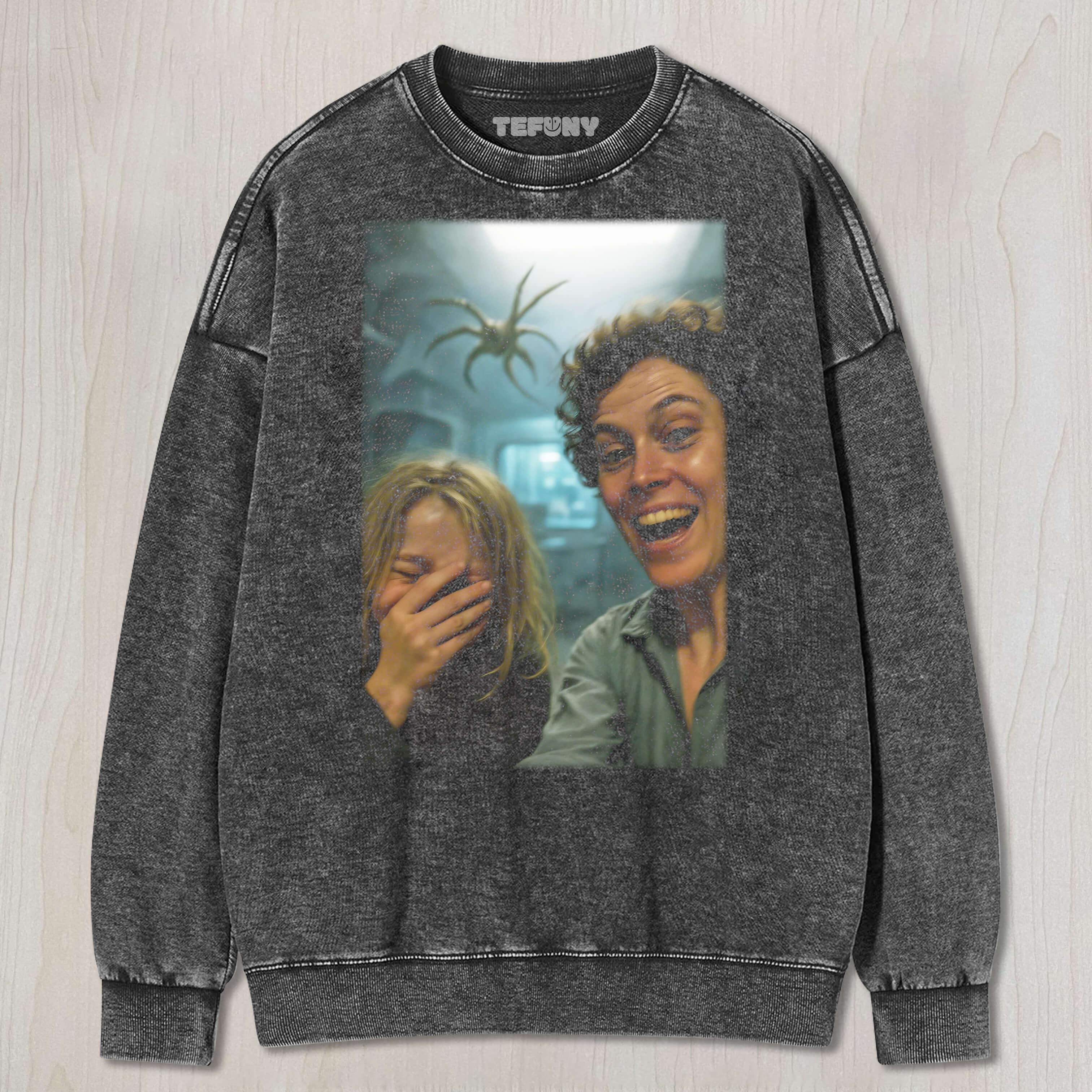 FUNNY ALIEN TEE & SWEAT & HOOD