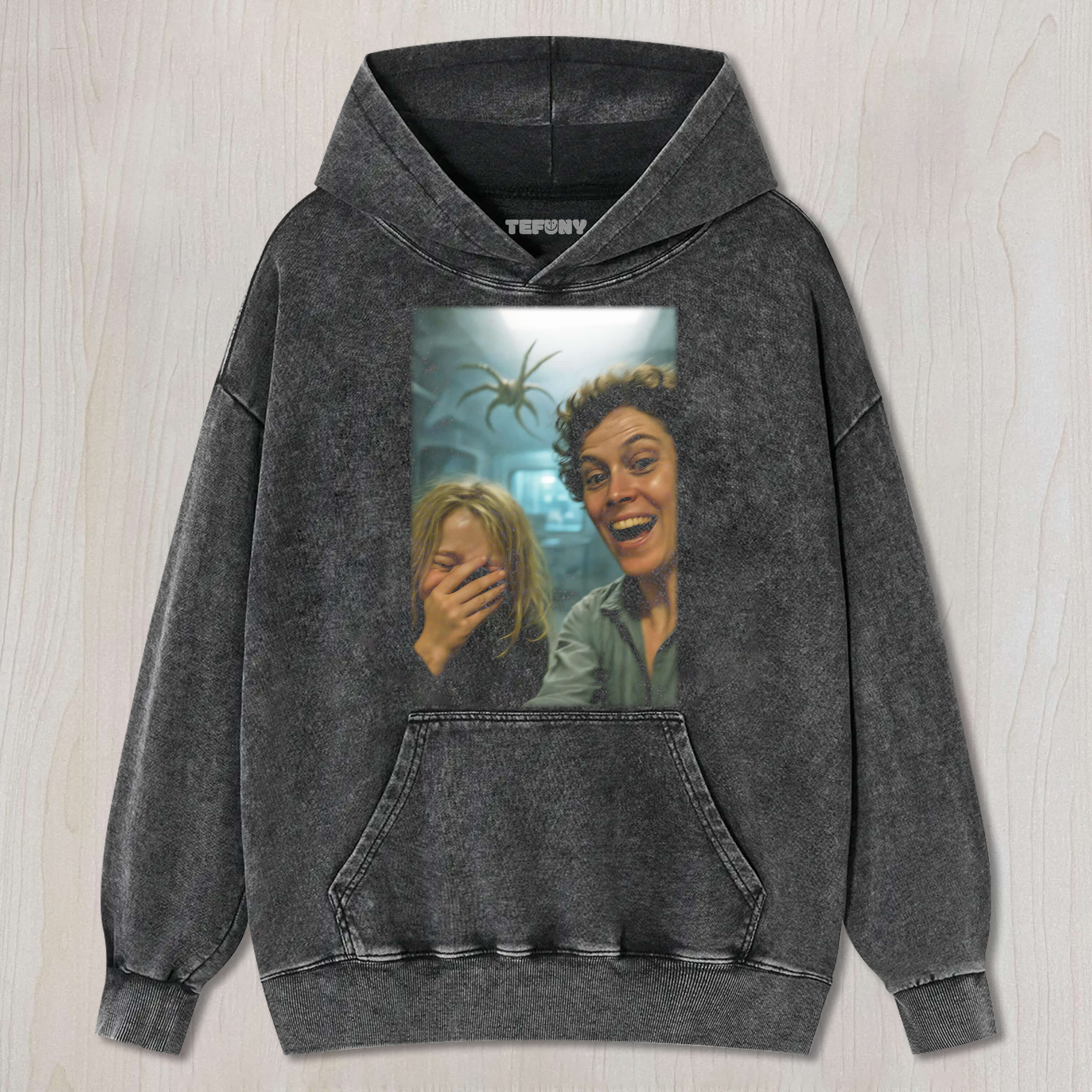 FUNNY ALIEN TEE & SWEAT & HOOD