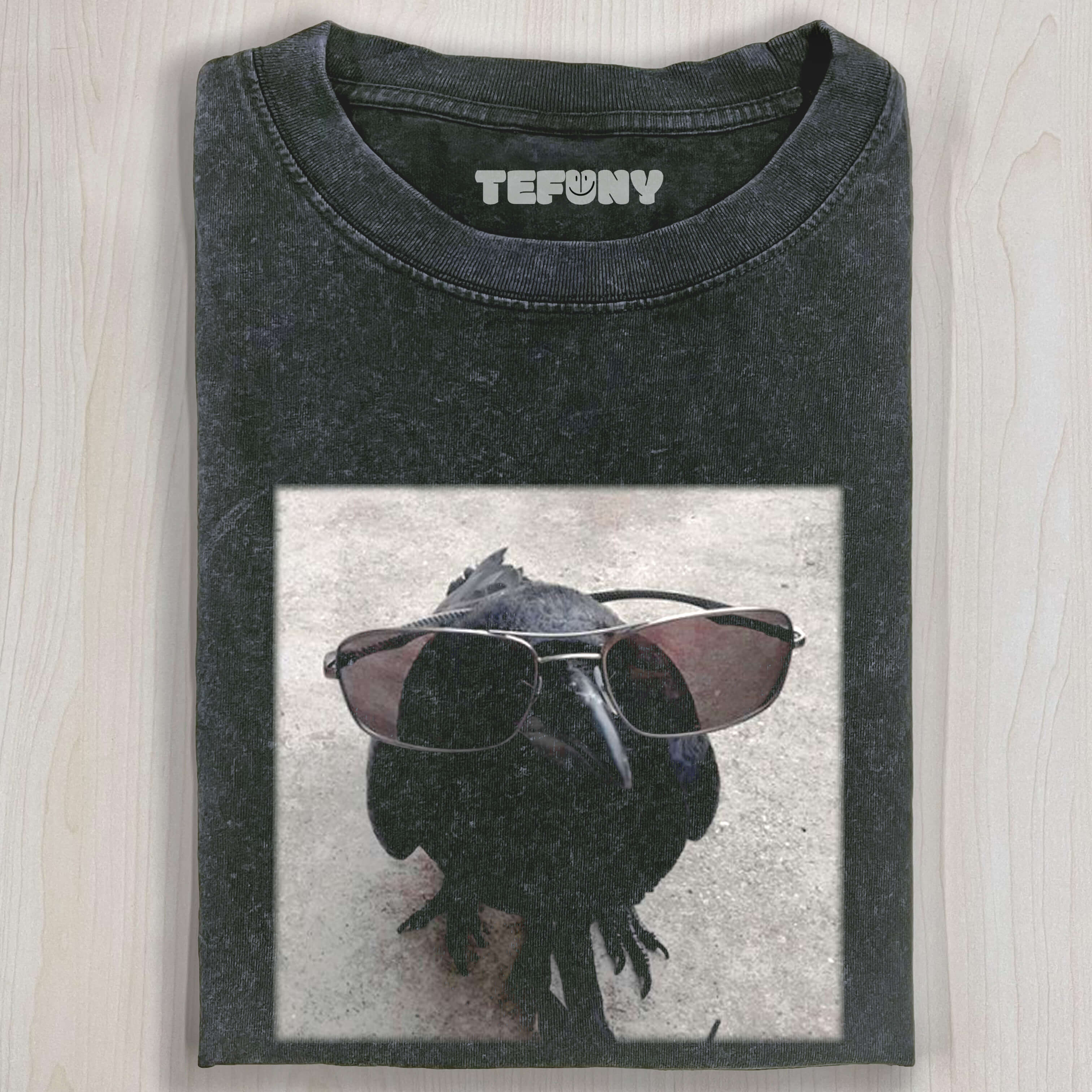 FUNNY CROW WEARING SUNGLASSES T-SHIRT